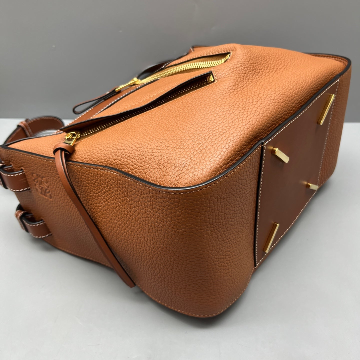 Loewe - Hammock Bag - Grained leather - Brown - (Small)