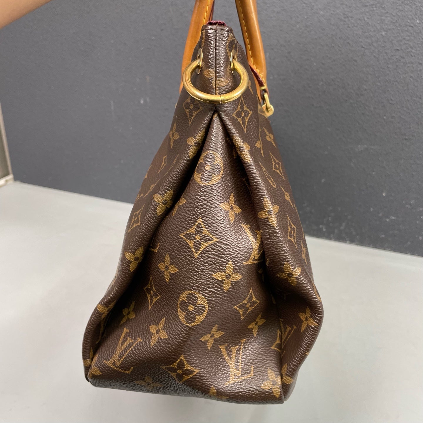 Louis Vuitton - Pallas Legend Medium - Monogram coated canvas with calfskin leather trim and natural cowhide leather handles - Brown with Burgundy interior - (Medium)