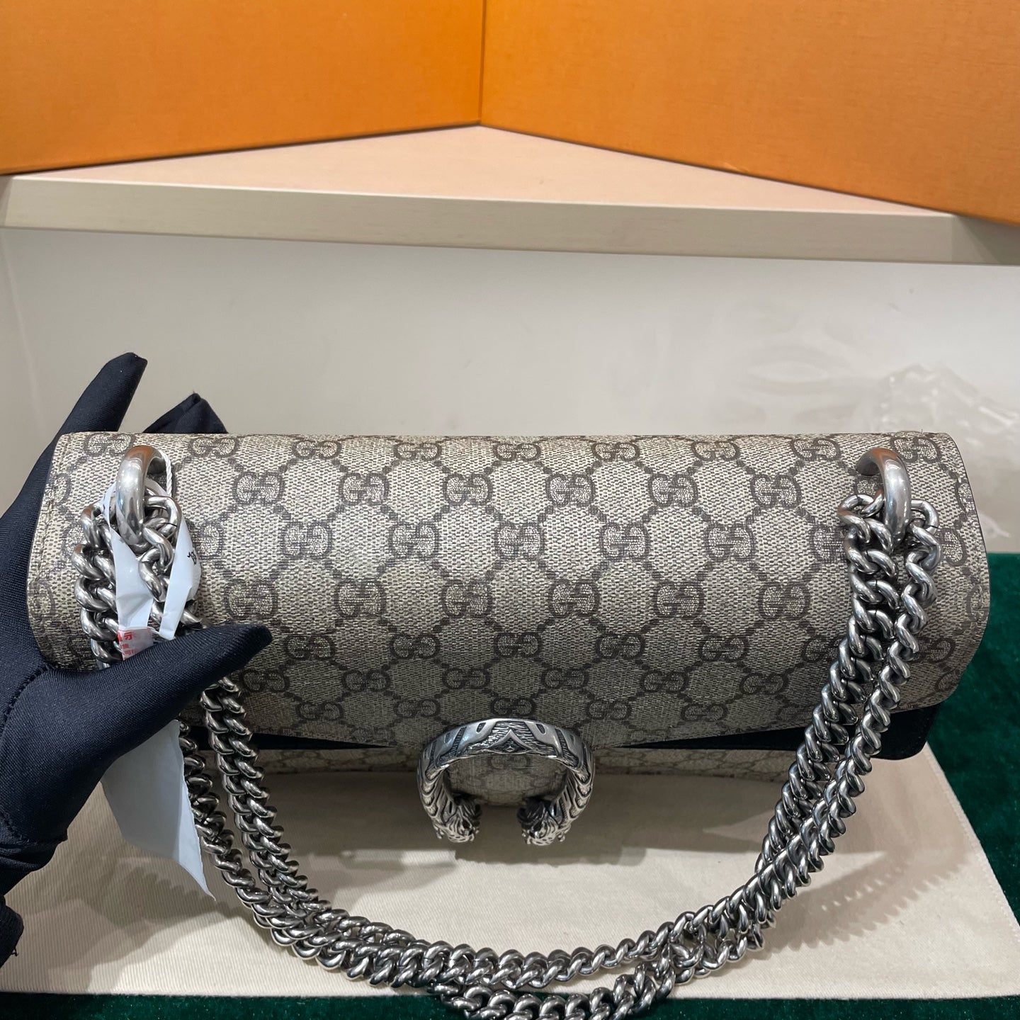 Gucci - Dionysus Medium Shoulder Bag - GG Supreme coated canvas with suede trim and interior lining - Beige and Black - (Medium)