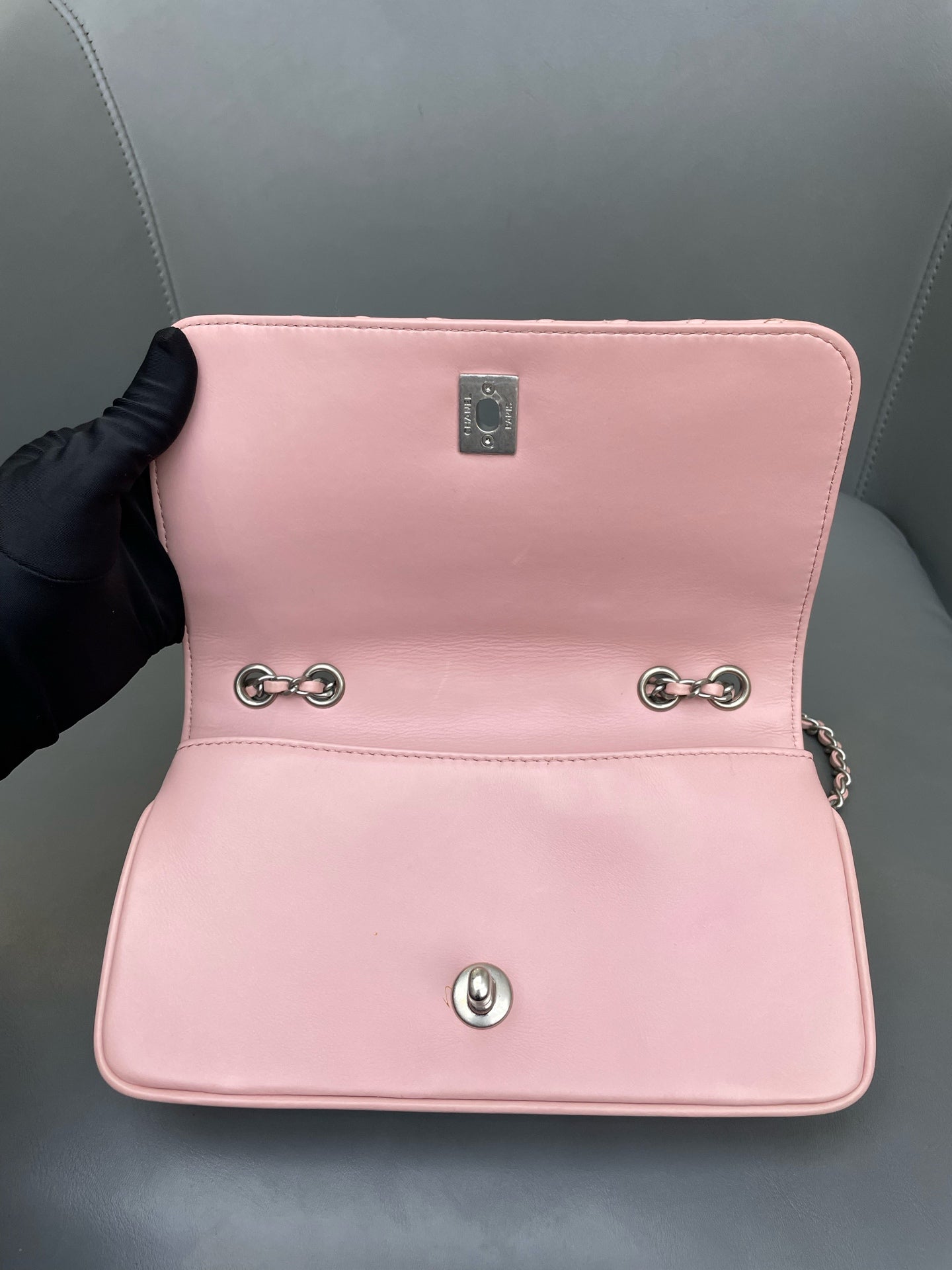 Chanel - Envelope Wallet on Chain (WOC) - Leather - Pink - (mini)