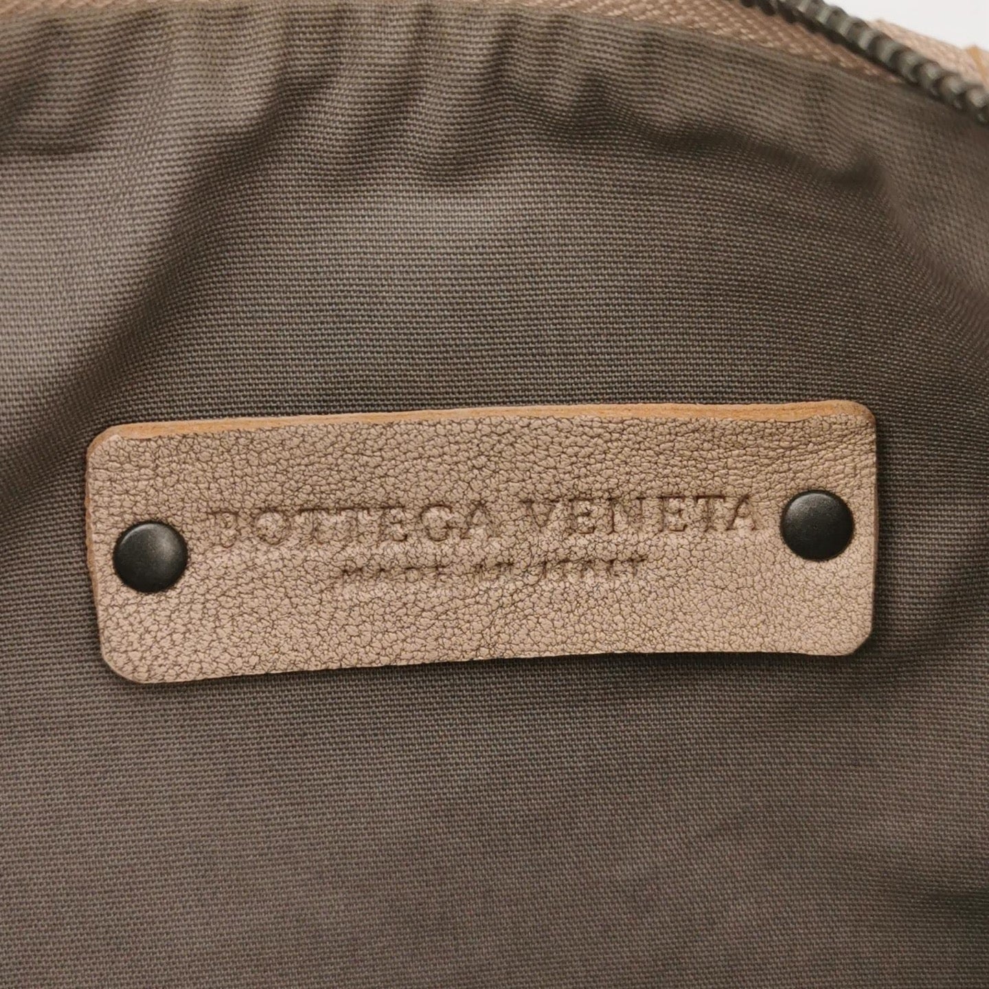 Bottega Veneta - Cobble - Distressed Intrecciato leather - Beige - (Small)
