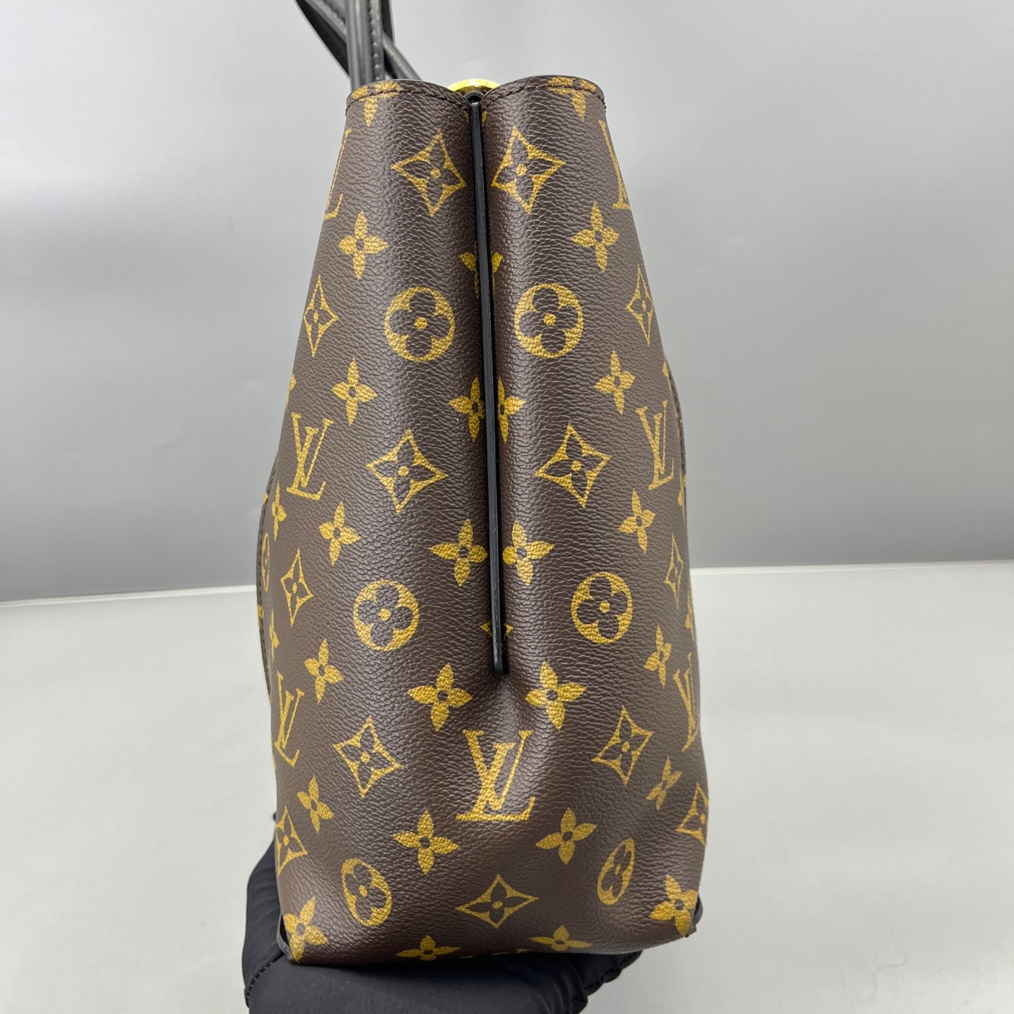 Louis Vuitton - Monogram Canvas and Grained Leather Tote - Monogram coated canvas and grained leather - Brown - (Medium)
