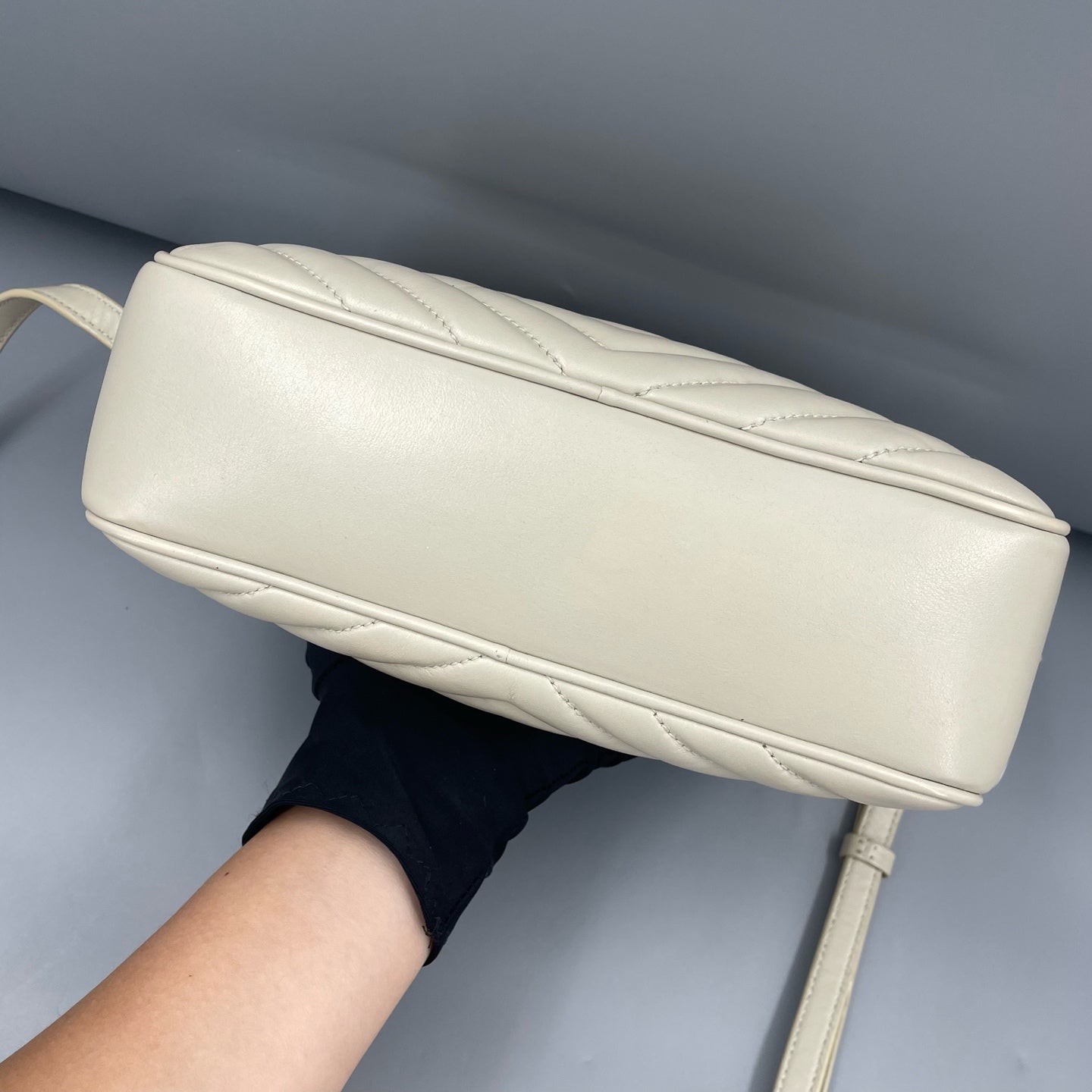 Saint Laurent - Lou Camera Bag - Calfskin leather - White - (small)