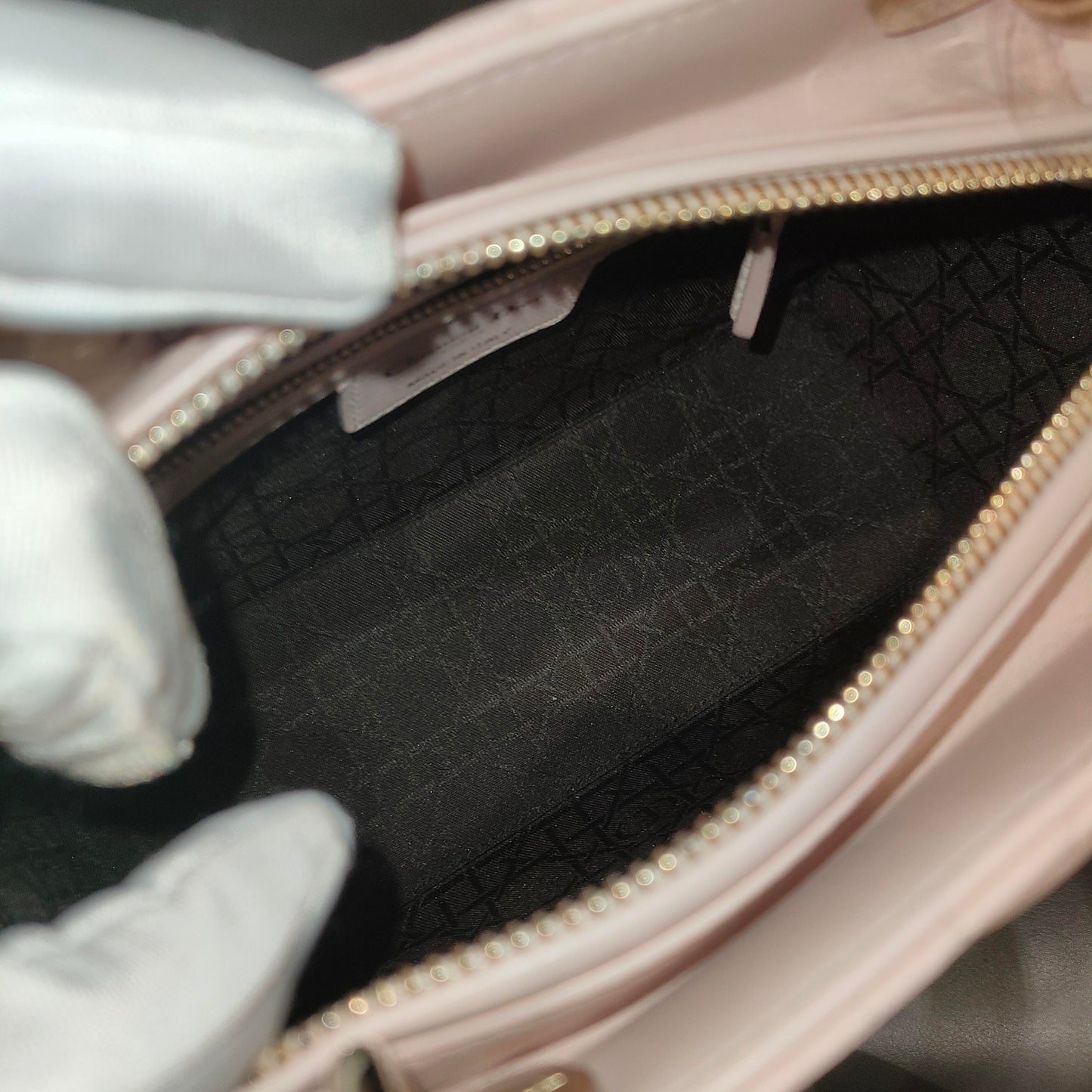 Dior - Lady Dior Bag - Lambskin leather - Pink with Gold-Tone Hardware - (Medium)