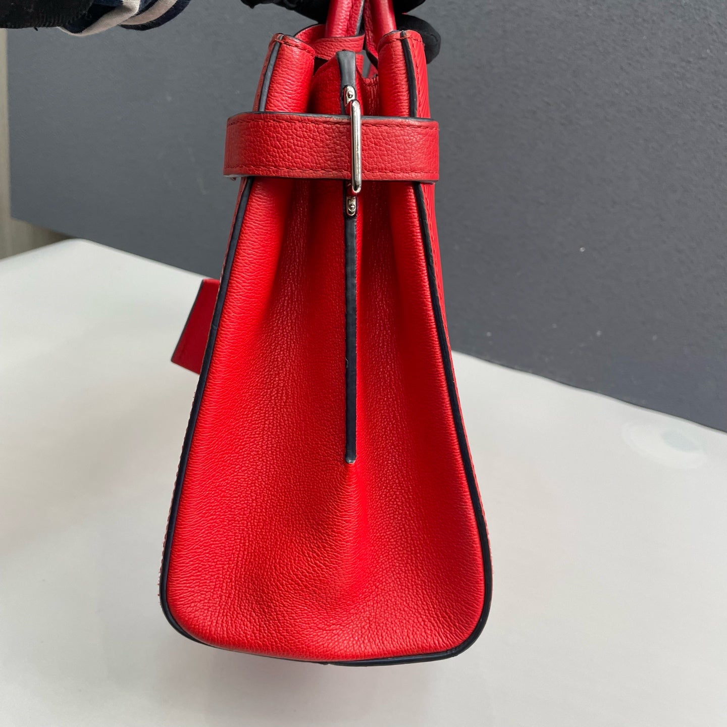 Louis Vuitton - Twist Tote - Epi leather - Red - (medium)