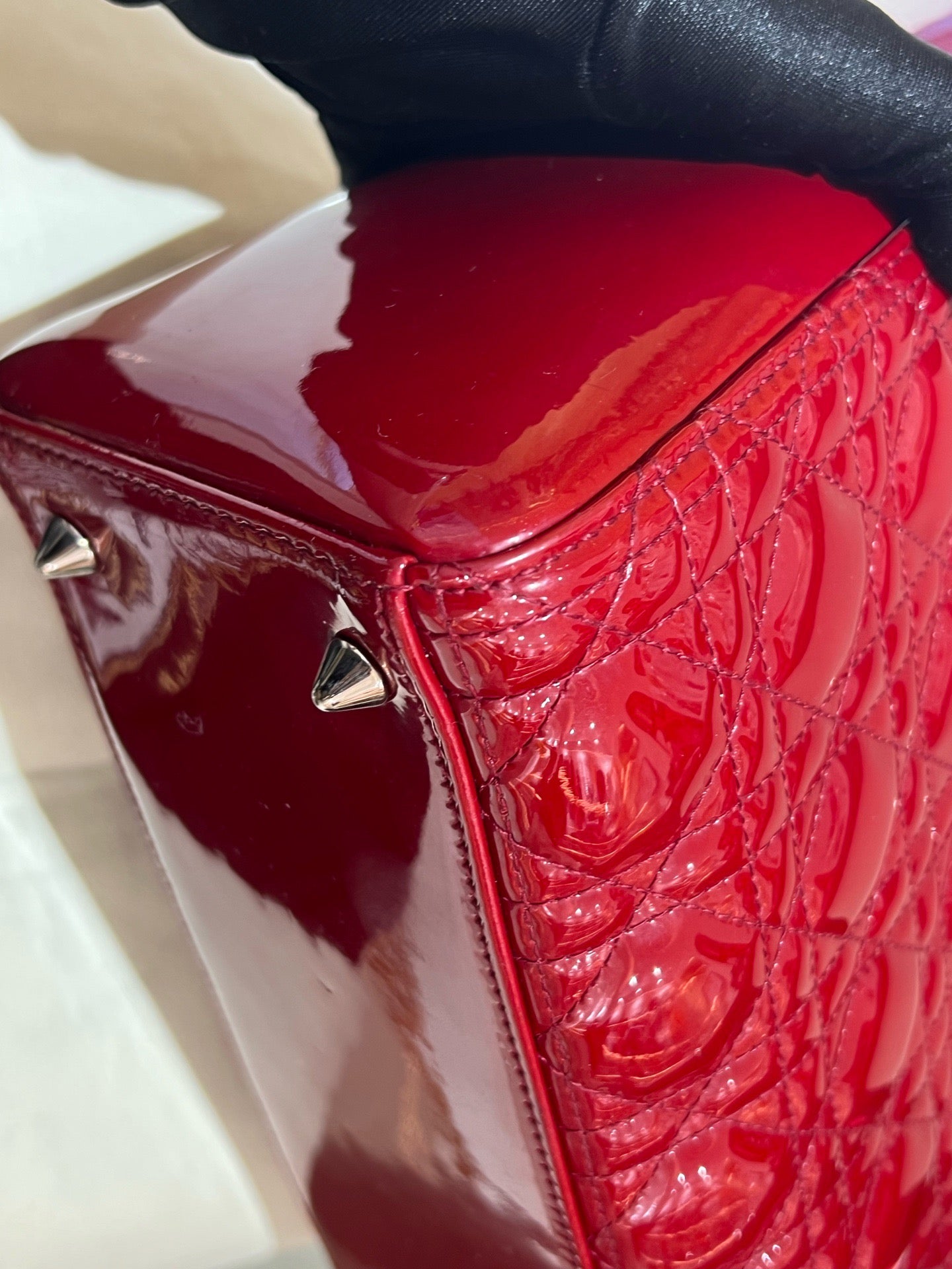 Dior - Lady Dior 5-Grids - Patent leather - Red - (Medium)