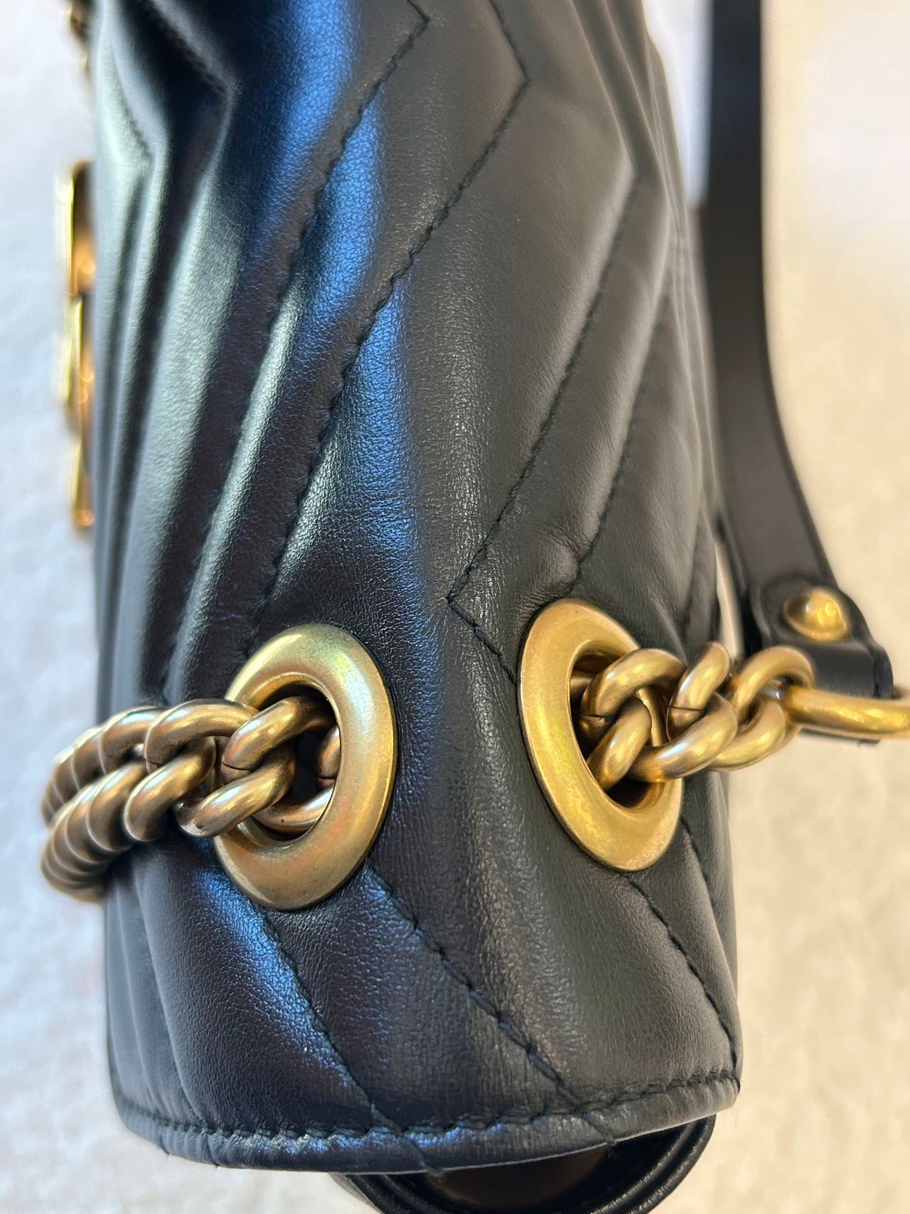 Gucci - GG Marmont Matelassé Shoulder Bag 22 - Leather - Black - (Mini)