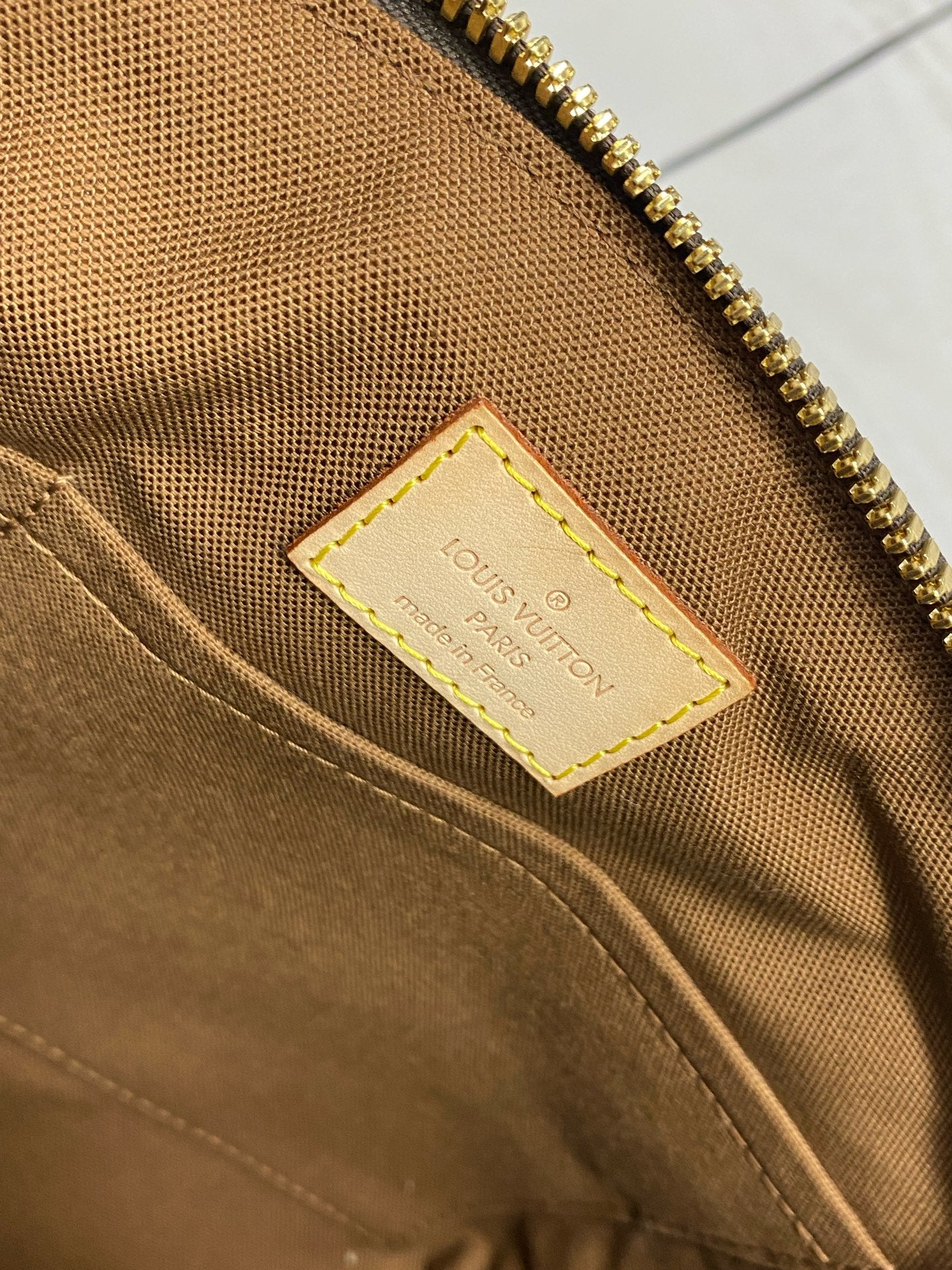 Louis Vuitton - Tivoli PM - Monogram coated canvas with Vachetta leather trim - Brown - (Medium)
