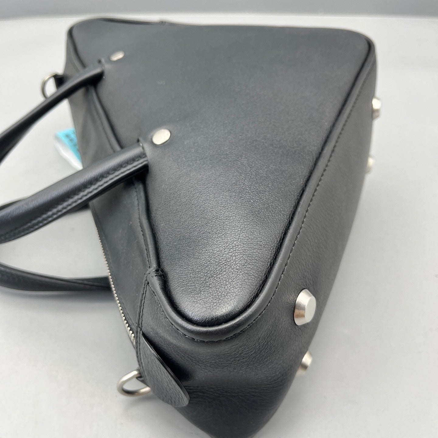 Balenciaga - Triangle Bag - Leather - Black - (medium)