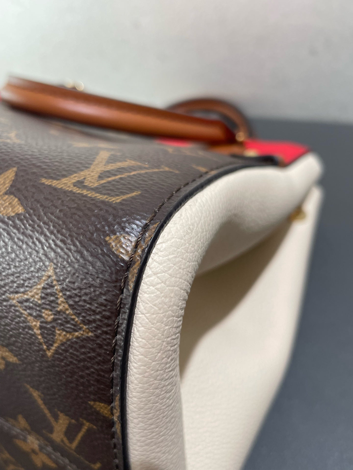 Louis Vuitton - Fold Tote - Monogram coated canvas and grained leather - Multicolour (Red, White, Brown) - (small)