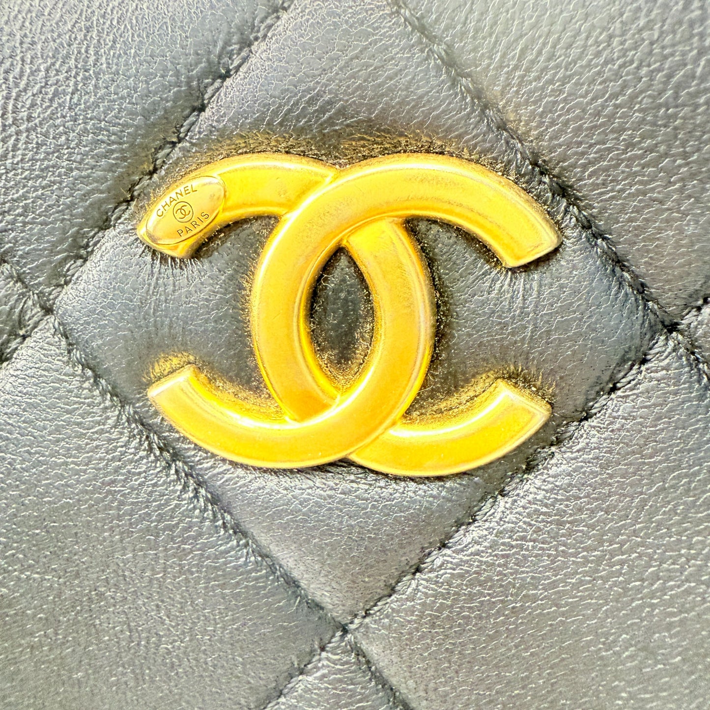 Chanel - 23A Tassel Chain Hobo Bag - Lambskin leather - Black - (mini)