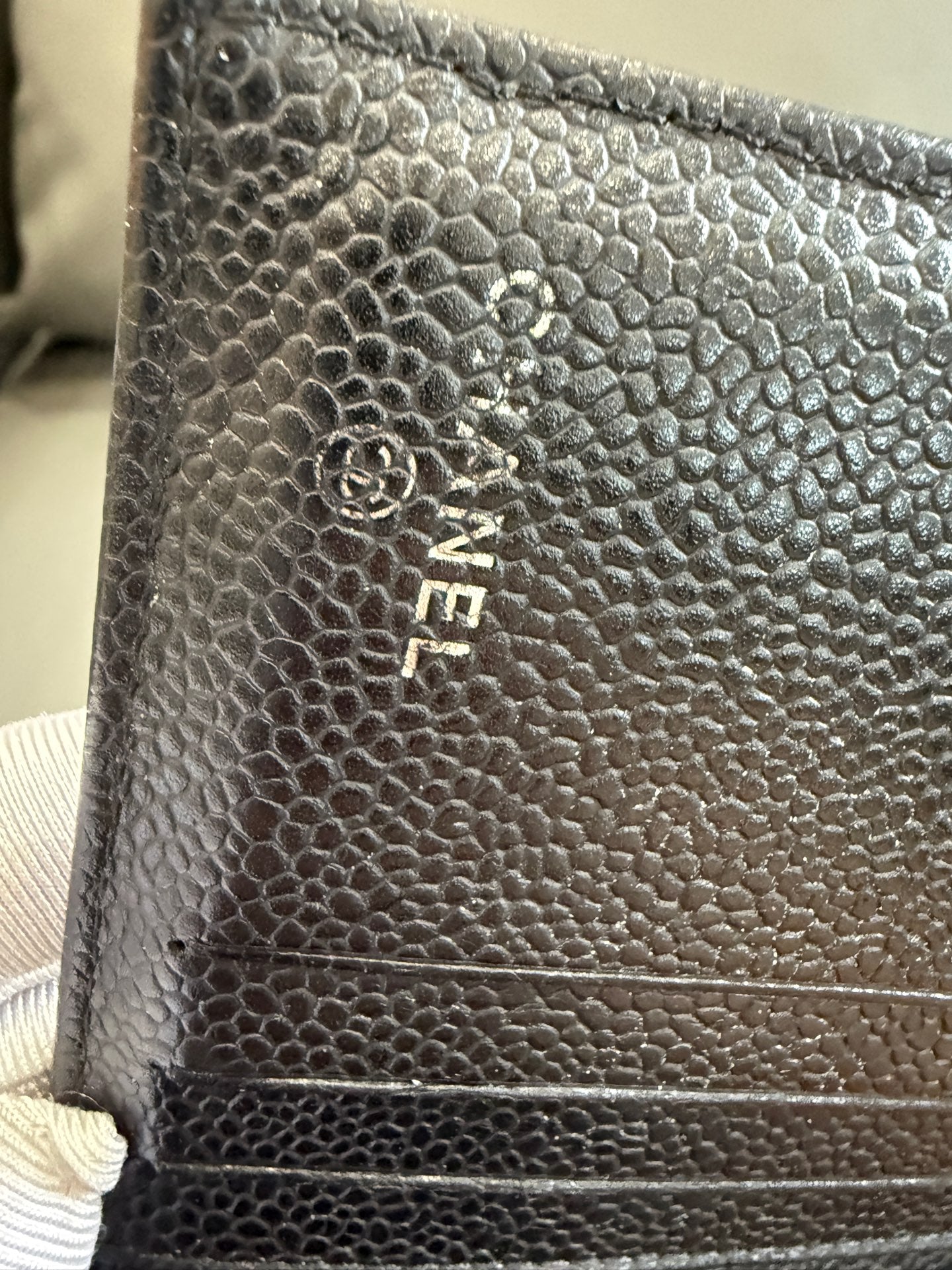 Chanel - Tri-fold Wallet - Caviar leather - Black - (small)