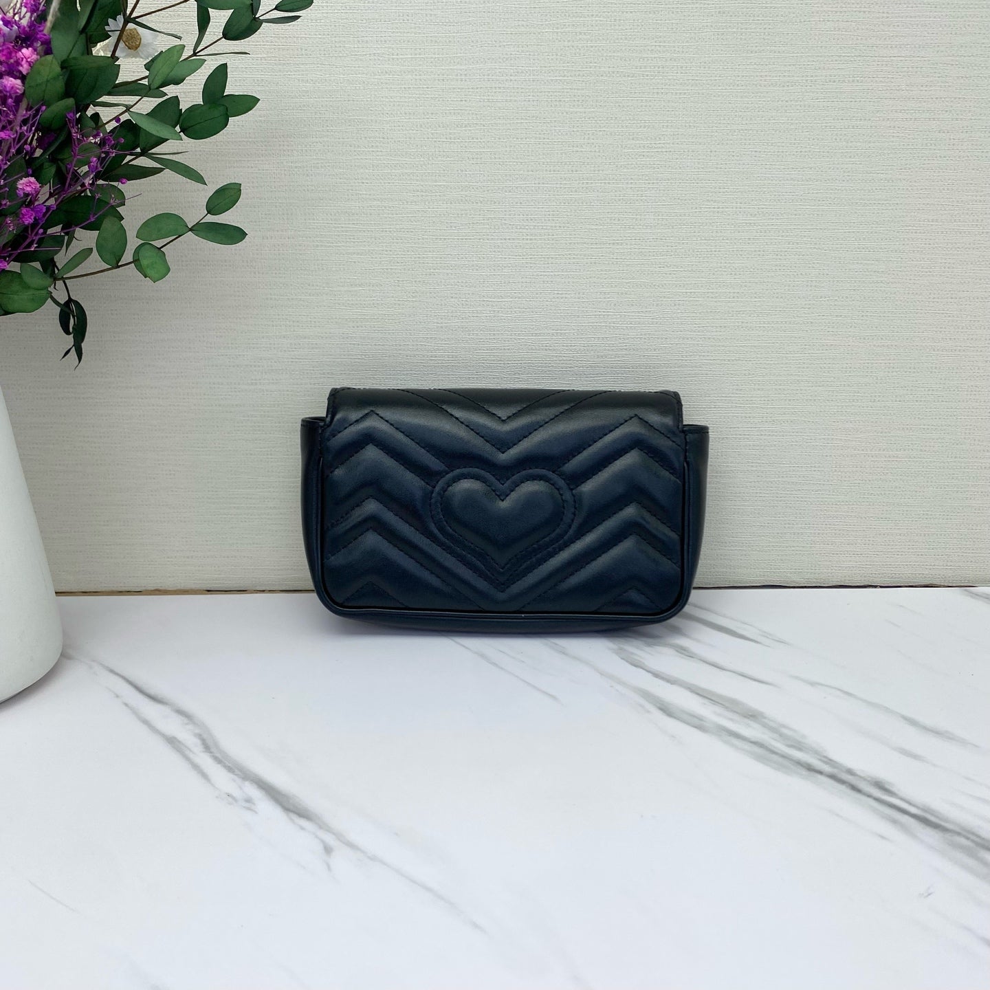 Gucci - GG Marmont Matelassé - Calfskin leather - Black with Gold-Tone Hardware - (mini)