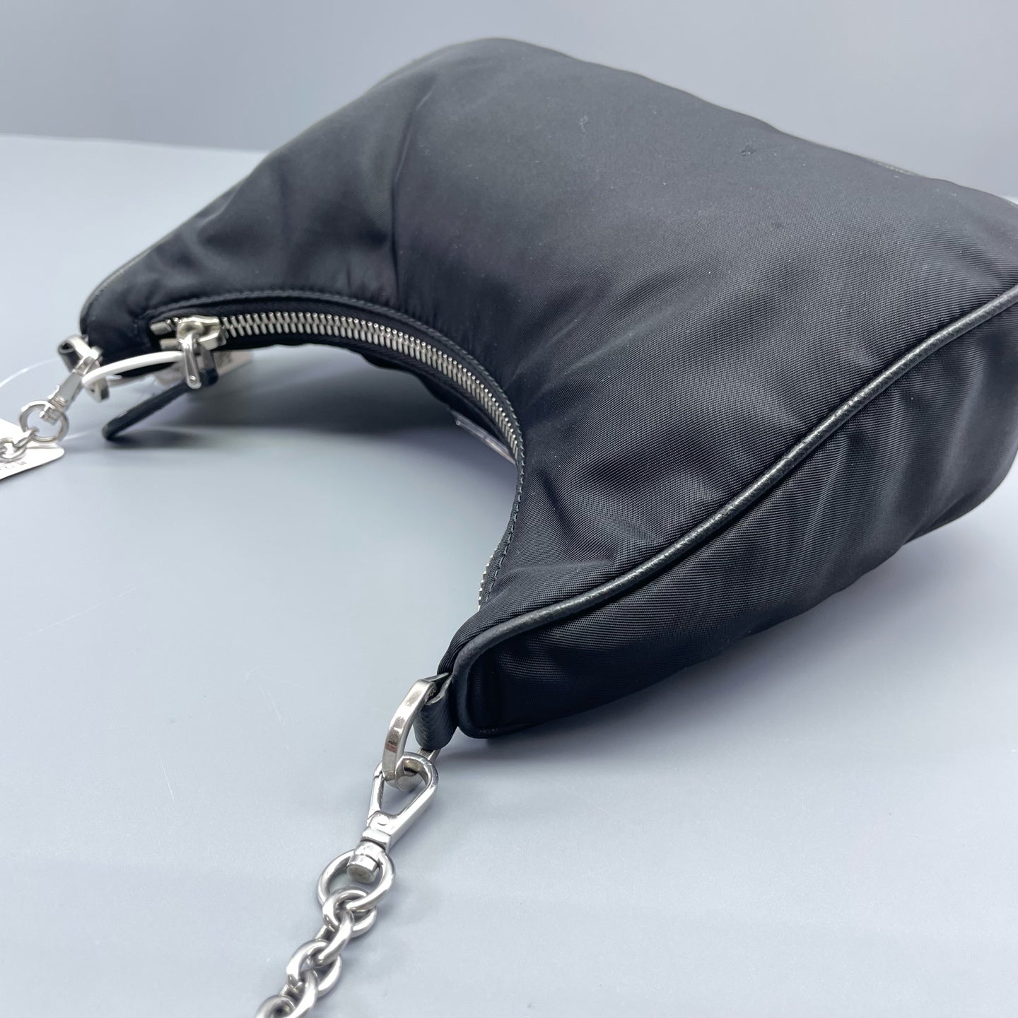 Prada - Re-Edition 2005 Shoulder Bag - Recycled nylon - Black with Silver-tone Hardware - (medium)