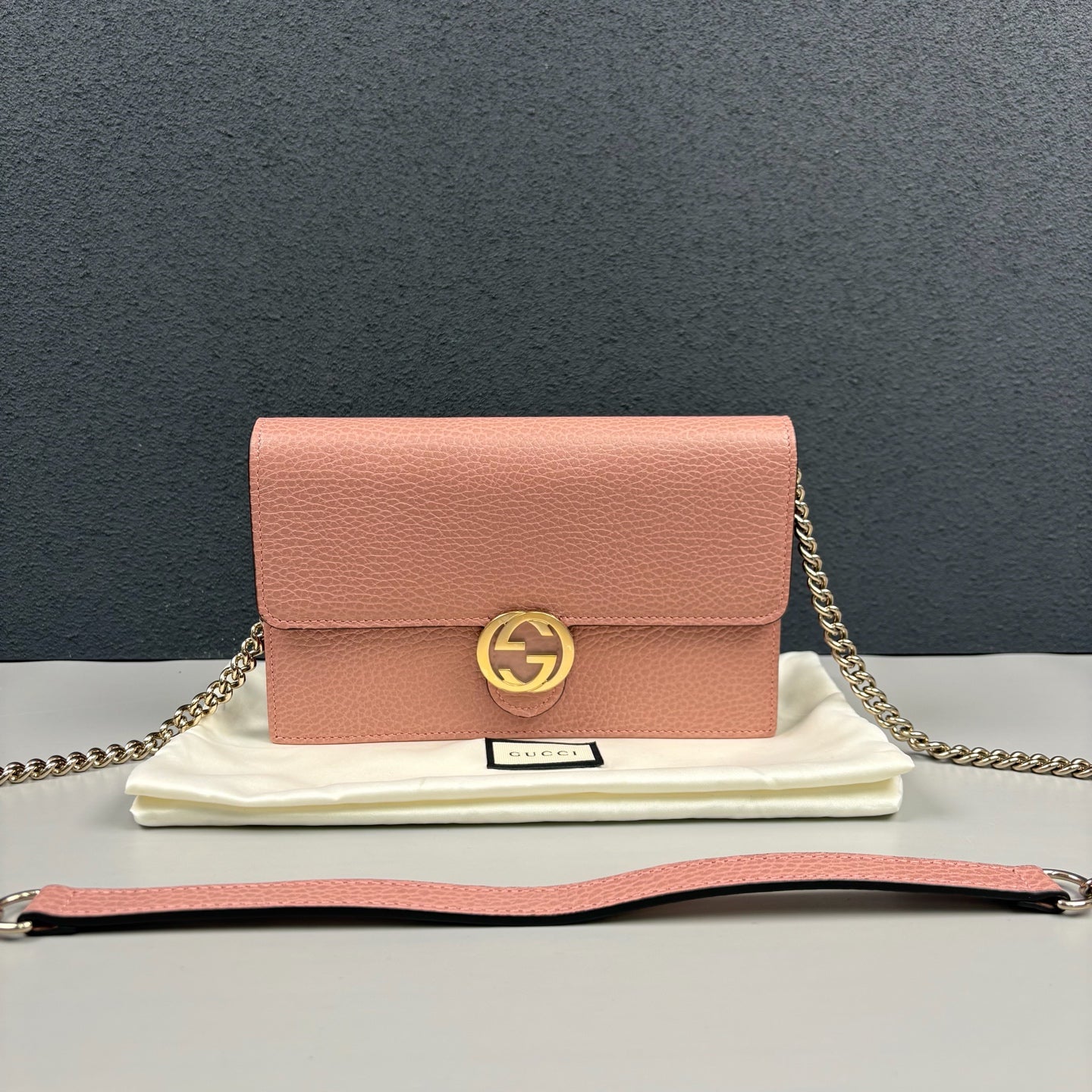 Gucci - Interlocking G Wallet on Chain - Grained leather - Pink - (Mini)