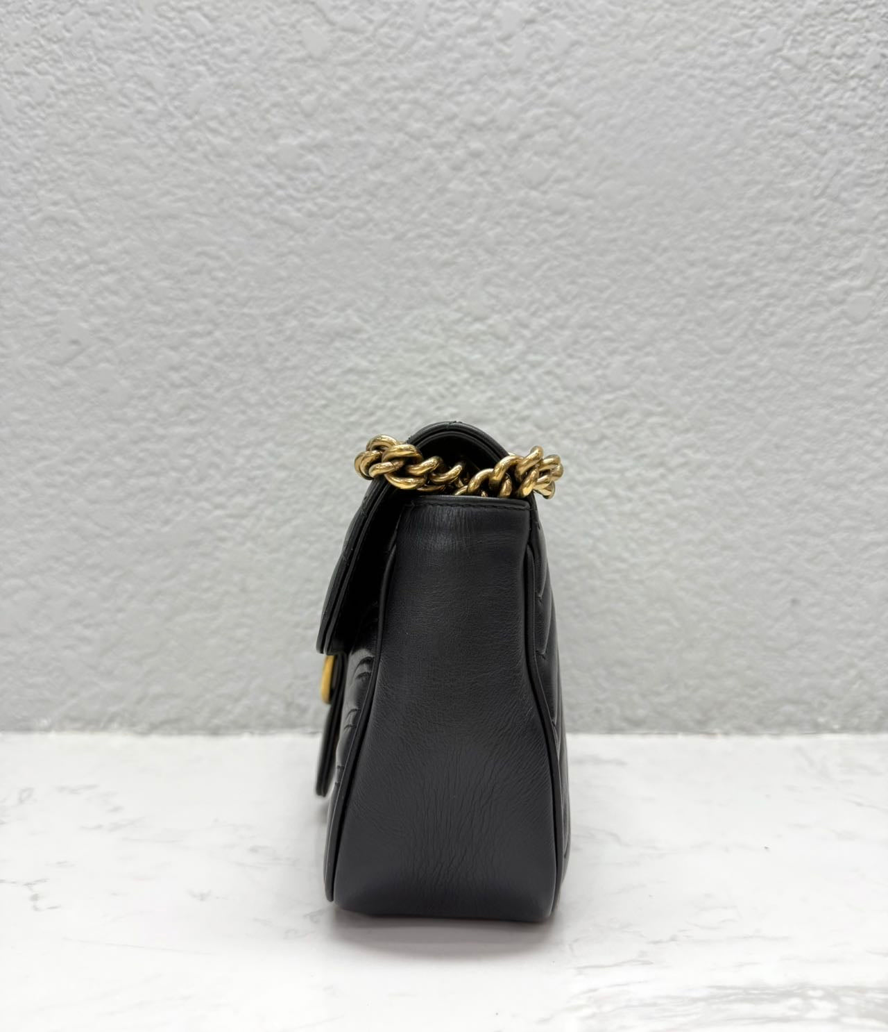 Gucci - Marmont 26 - Leather - Black - (medium)