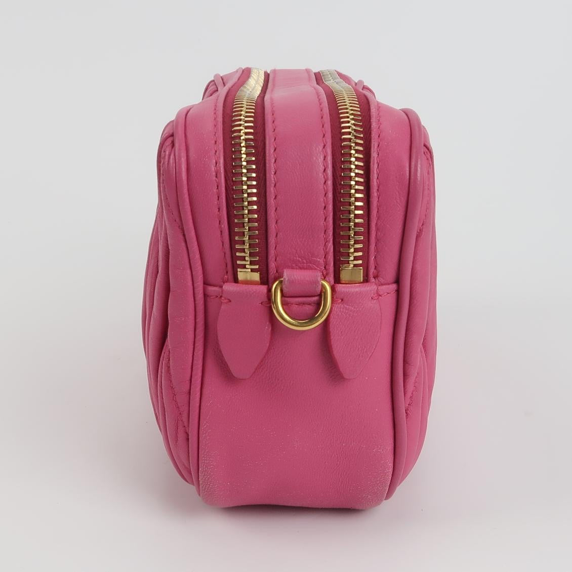 Miu Miu - Matelassé Camera Bag - Lambskin leather - Pink - (mini)