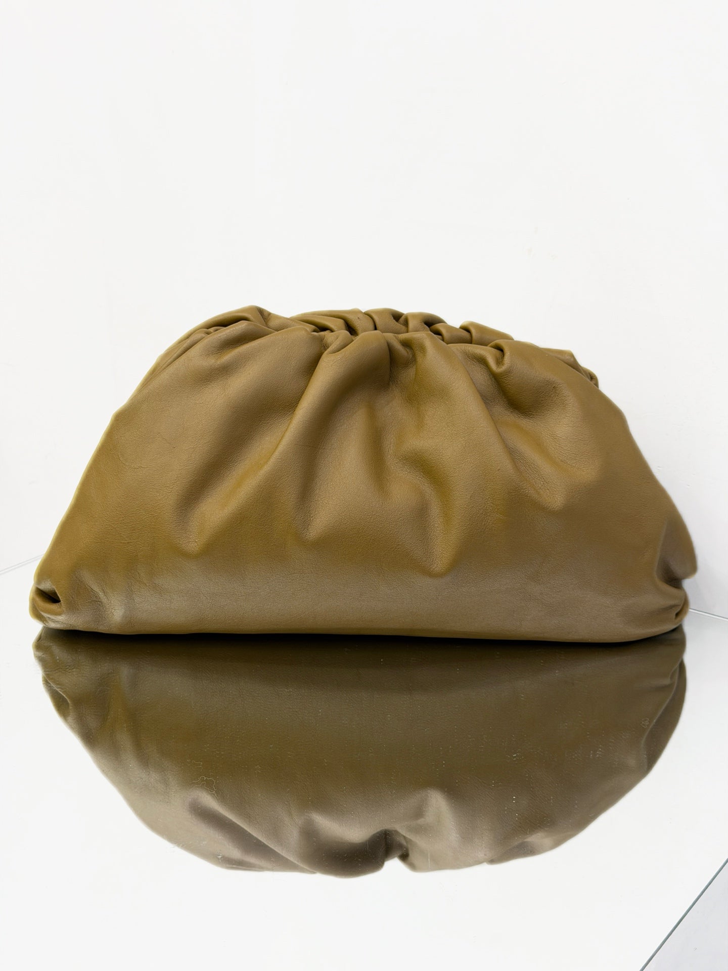 Bottega Veneta - The Pouch - Leather - Camel - (Large)
