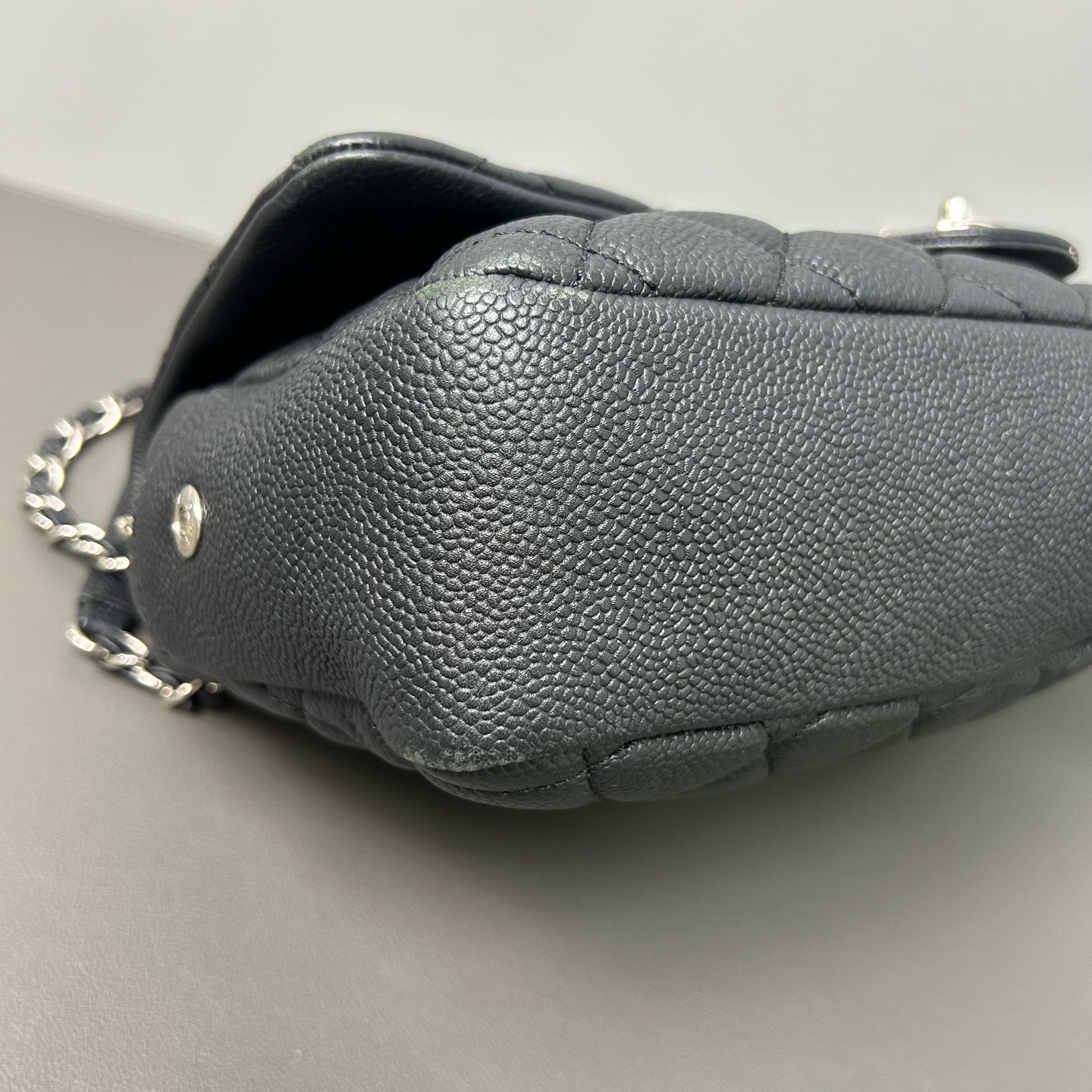 Chanel - Classic Flap Bag - Caviar leather - Black - (Large)