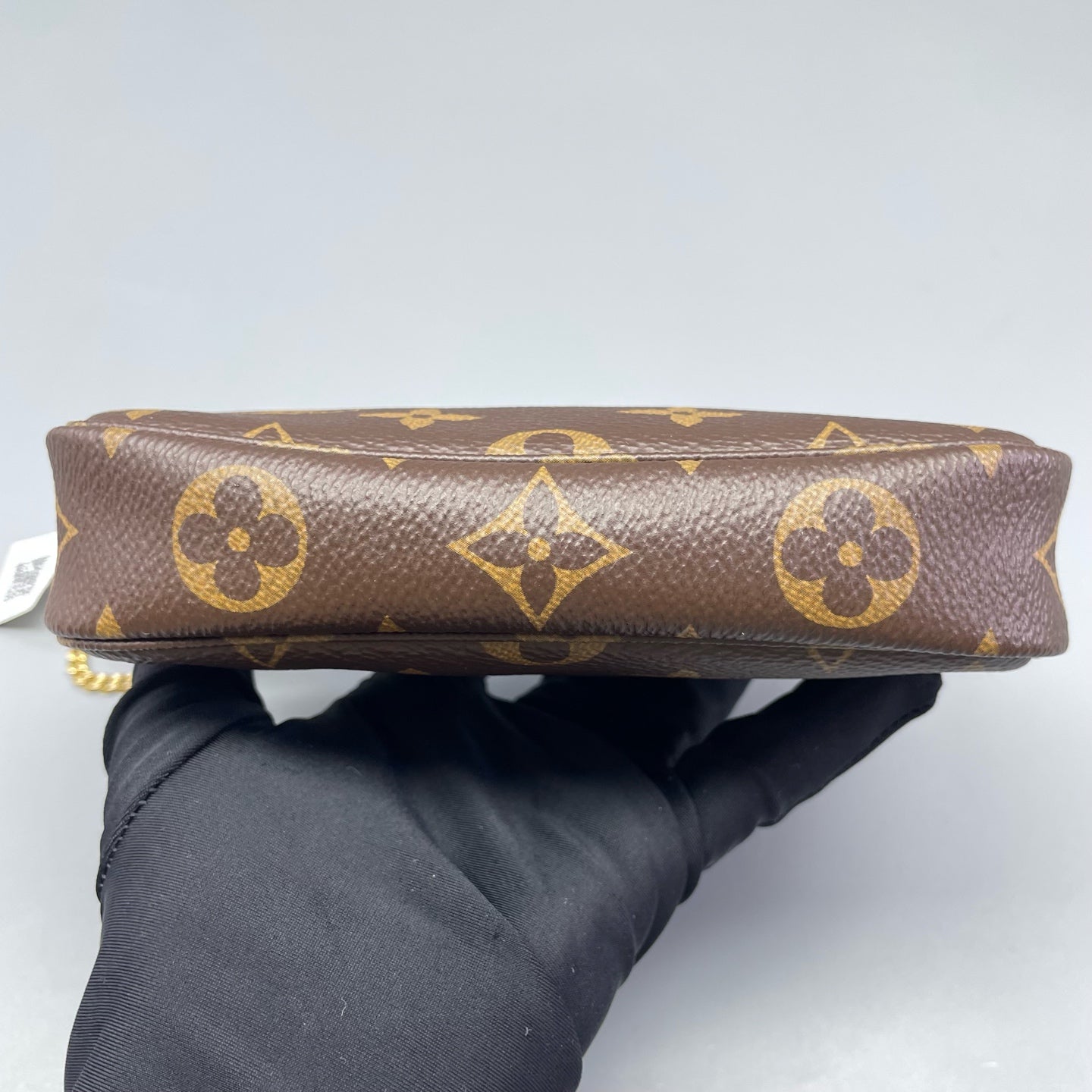 Louis Vuitton - Mini Pochette Accessoires - Monogram coated canvas with Vachetta leather trim - Brown - (mini)