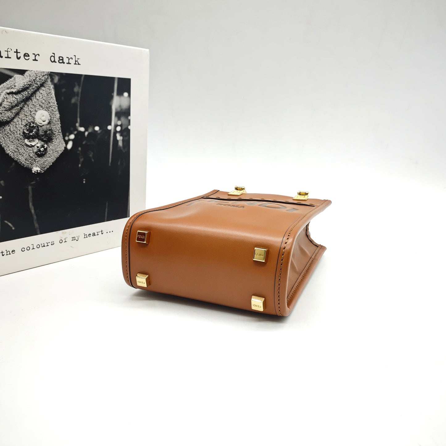 Fendi - Mini Shopper - Calfskin leather with plexiglass handles - Caramel brown - (mini)