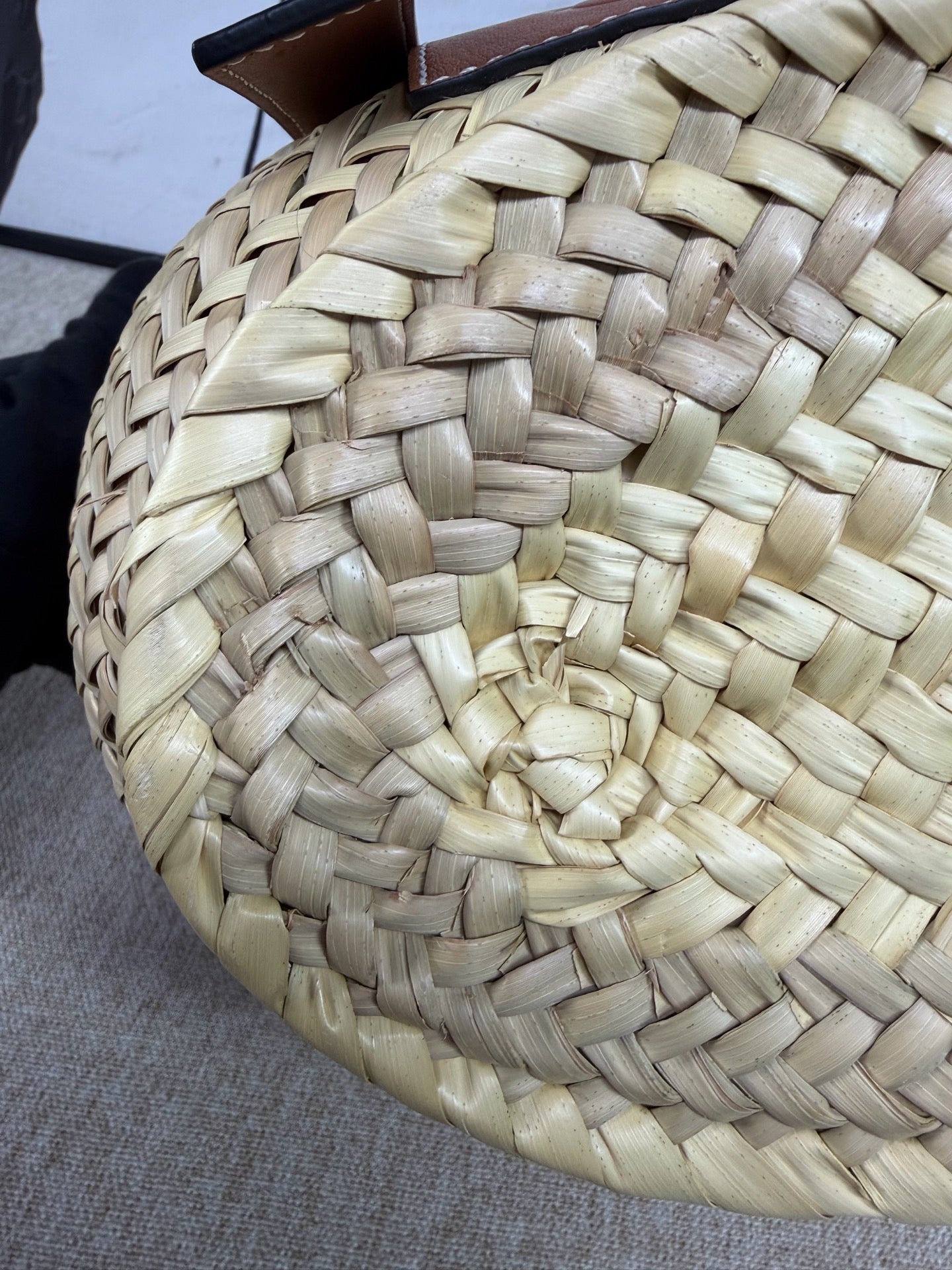LOEWE - Basket Bag - Wicker and Leather - Beige and Brown - (Small)
