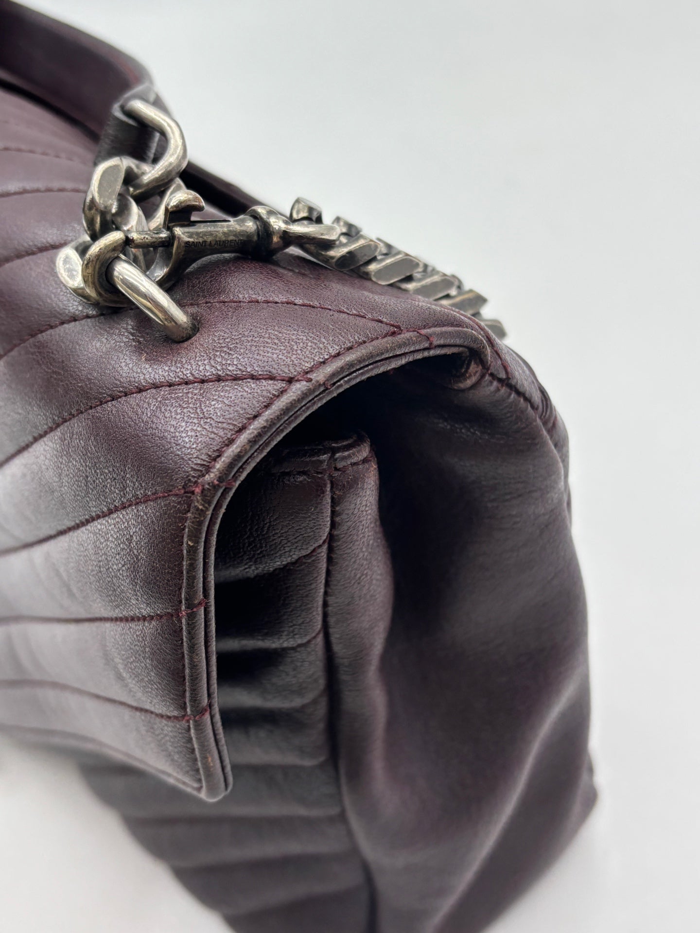 Saint Laurent - Monogram Envelope Bag - Leather - Burgundy - (medium)