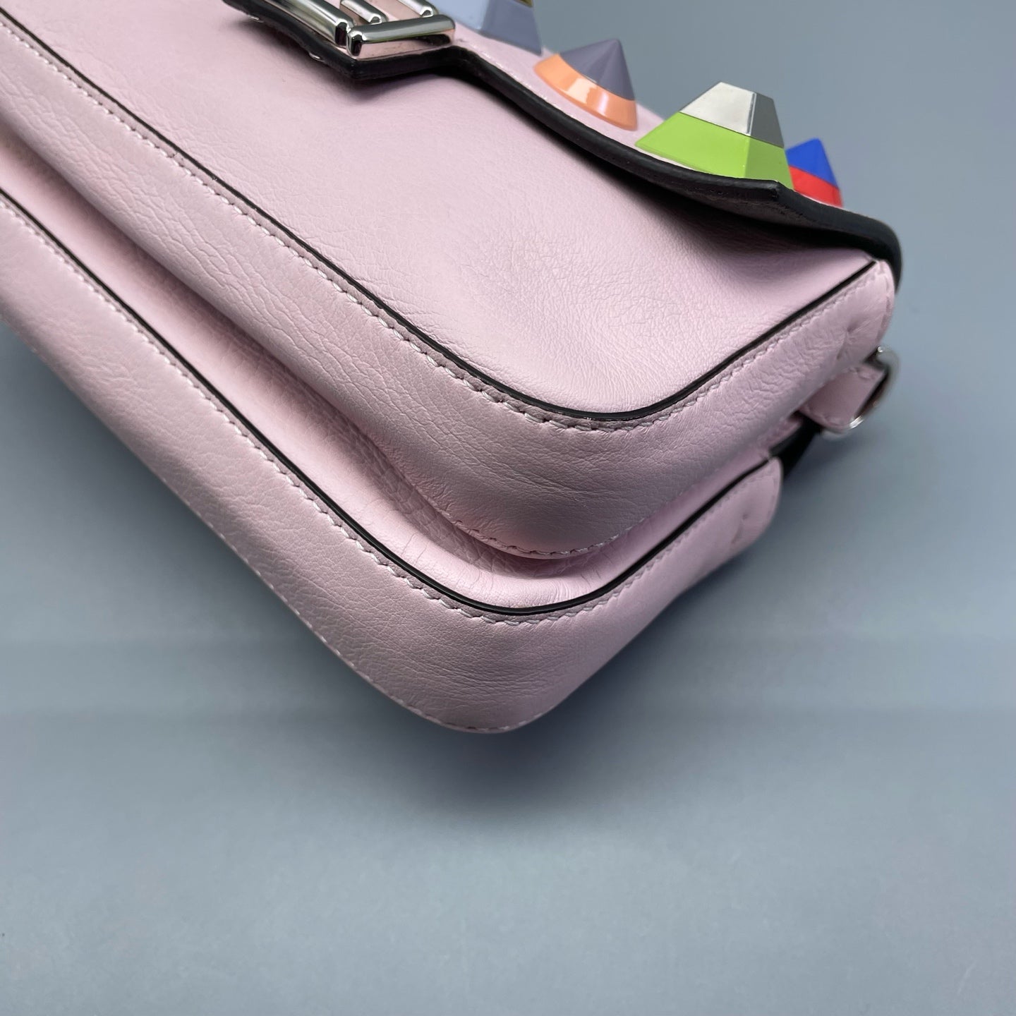 Fendi - Mini Baguette with Studs - Grained leather - Pink - (mini)