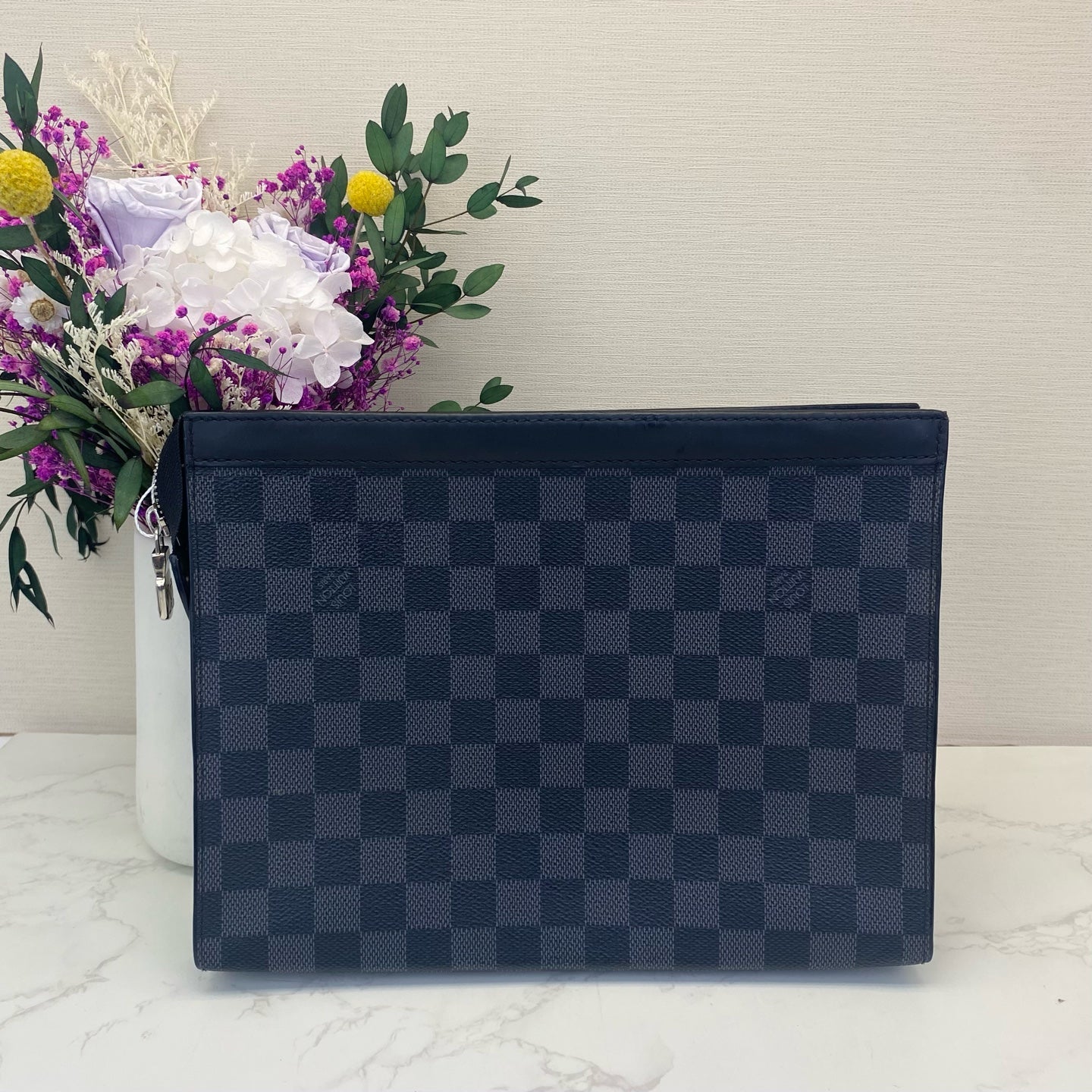 Louis Vuitton - Pochette Voyage - Damier Graphite canvas with leather trim - Black - (medium)