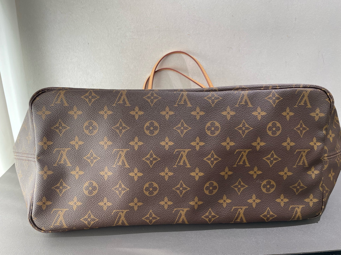 Louis Vuitton - Neverfull GM - Monogram coated canvas with natural cowhide leather trim - Brown - (Large)