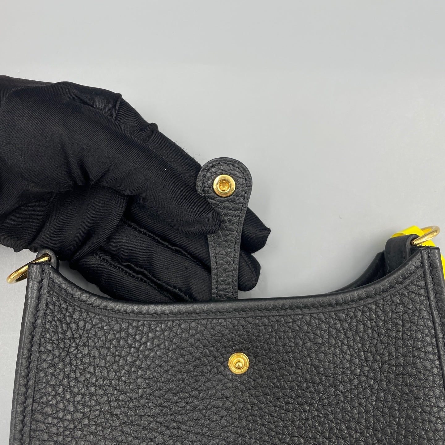 Hermes - Evelyne Mini - Taurillon Clemence leather - Black with Gold-Tone Hardware - (mini)