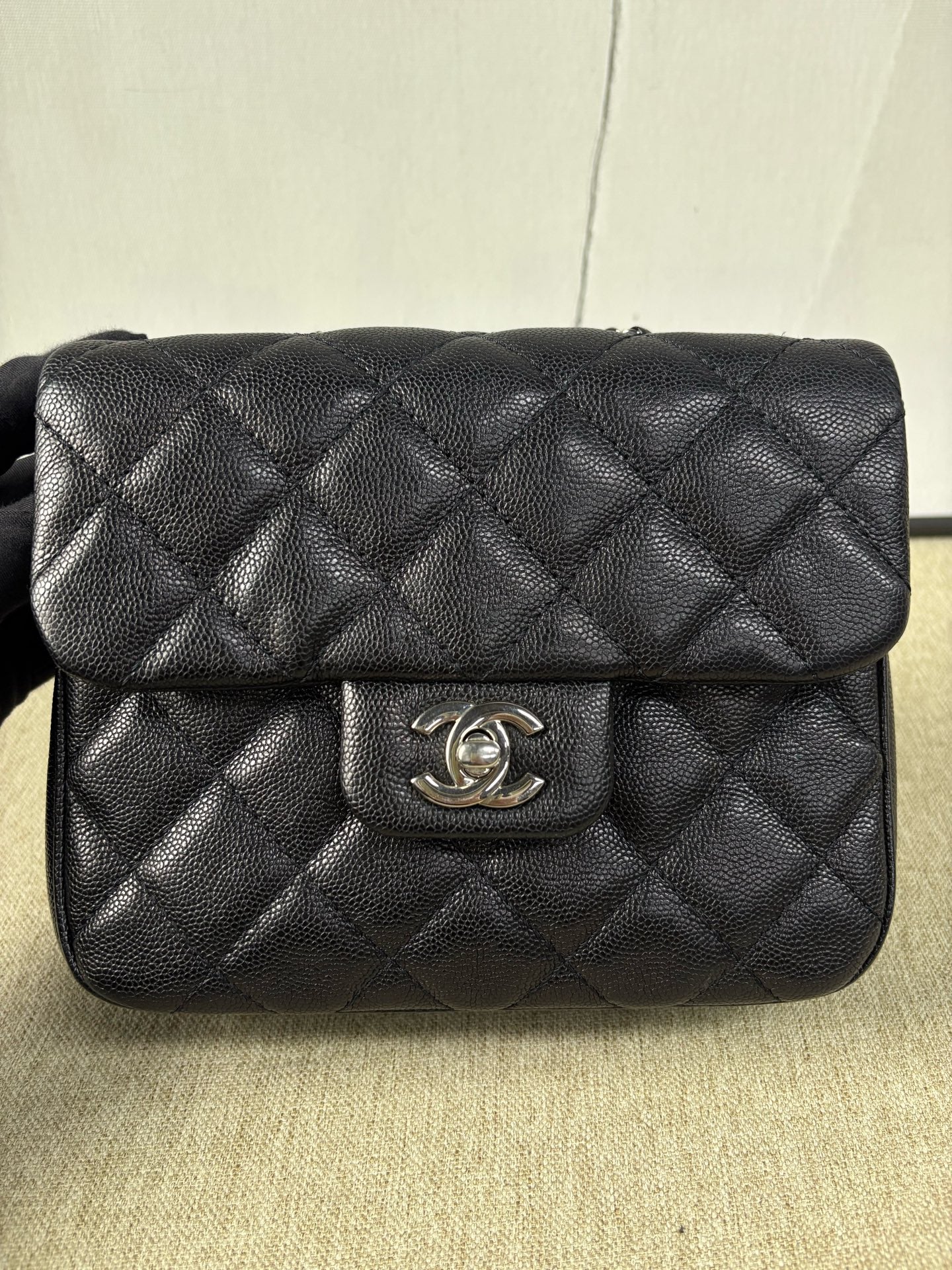 Chanel - Classic Flap Mini (Rectangular) - Caviar leather - Black - (Mini)