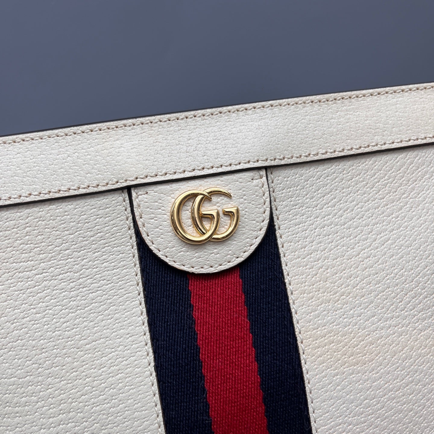 Gucci - Ophidia Shoulder Bag - Grained leather - White - (Medium)