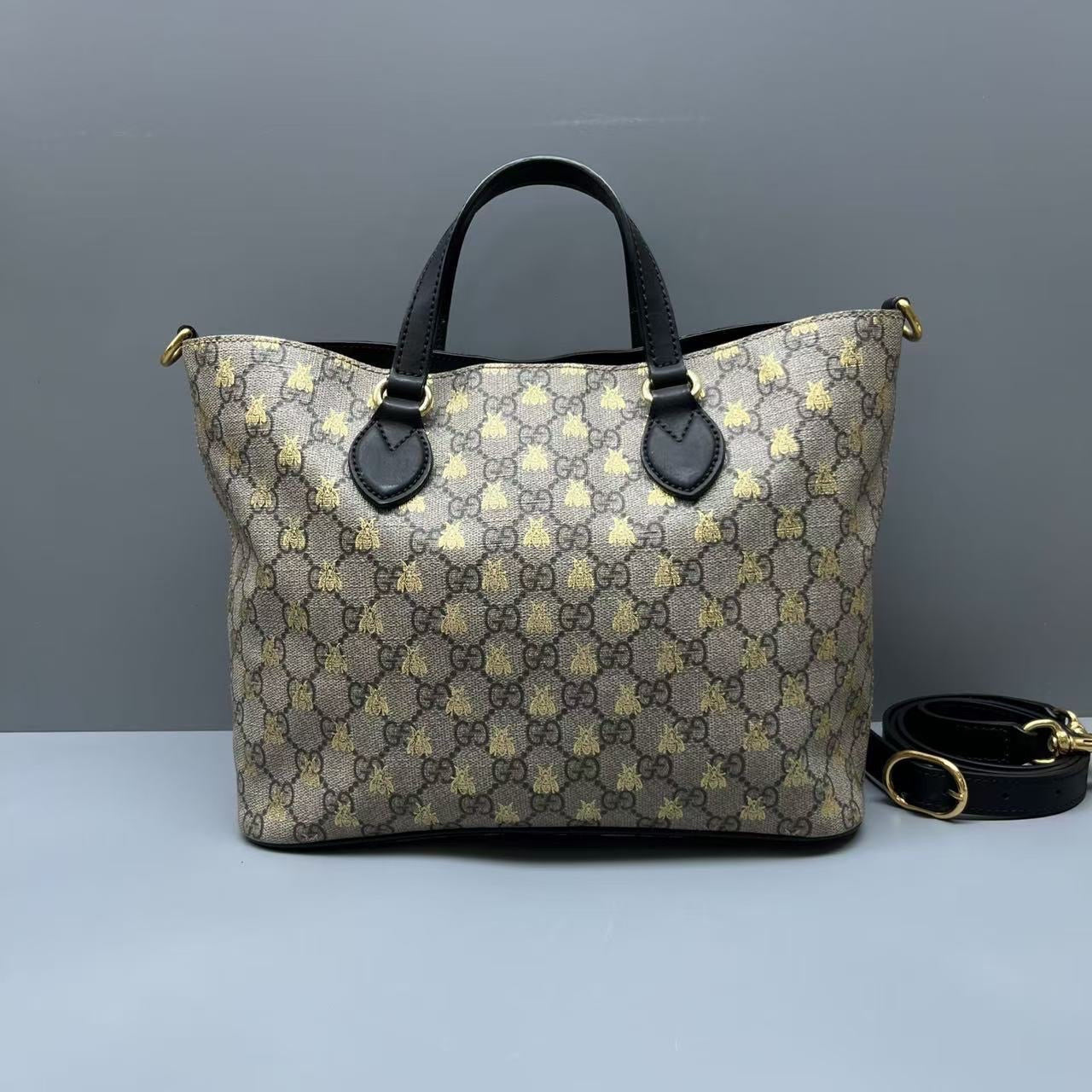 Gucci - GG Supreme Bee Tote Bag - Coated canvas and leather - Beige - (Small)