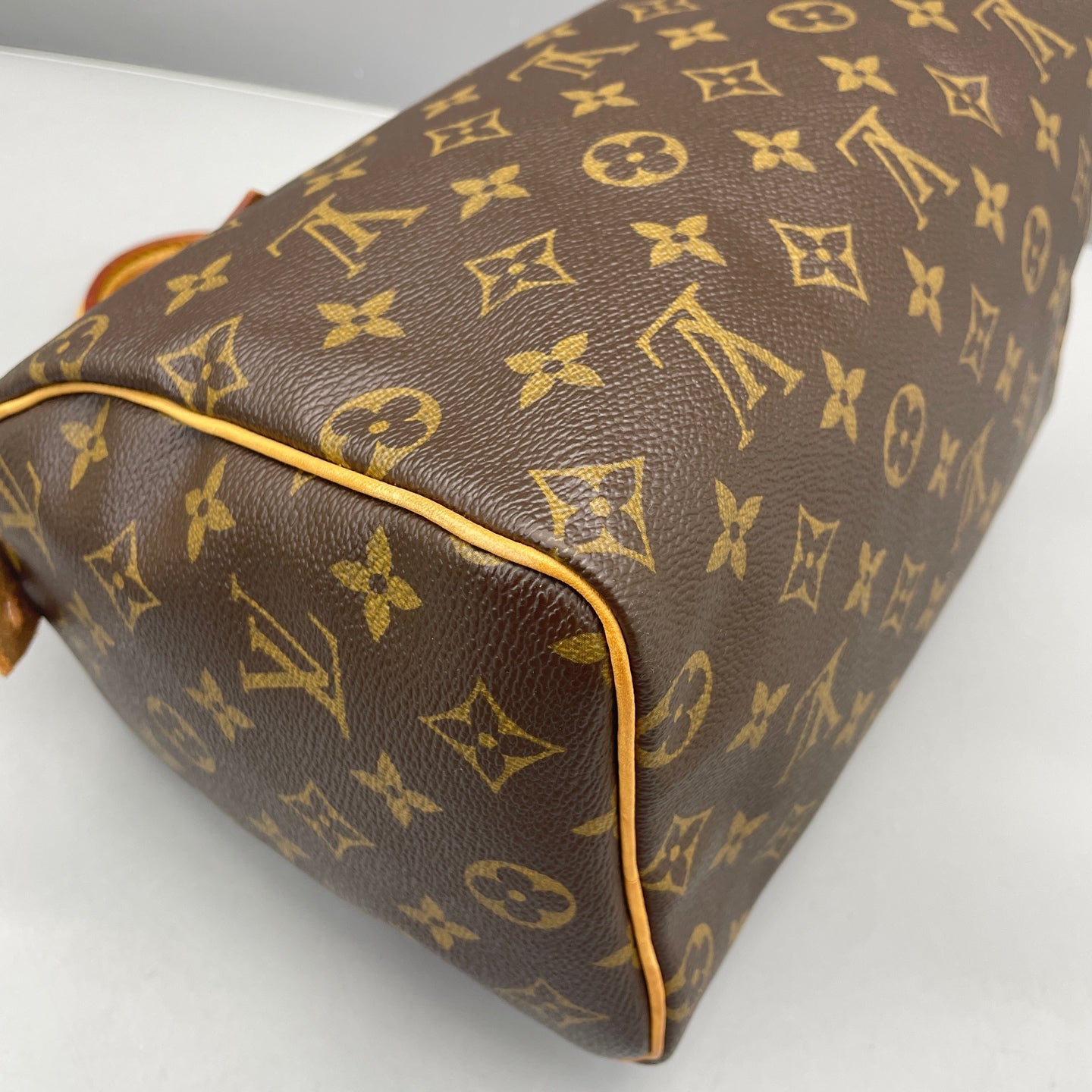 Louis Vuitton - Speedy 25 - Monogram coated canvas with Vachetta leather trim - Brown - (small)