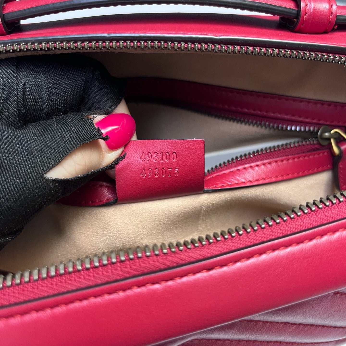 Gucci - GG Marmont Messenger Bag - Leather - Red - (Medium)