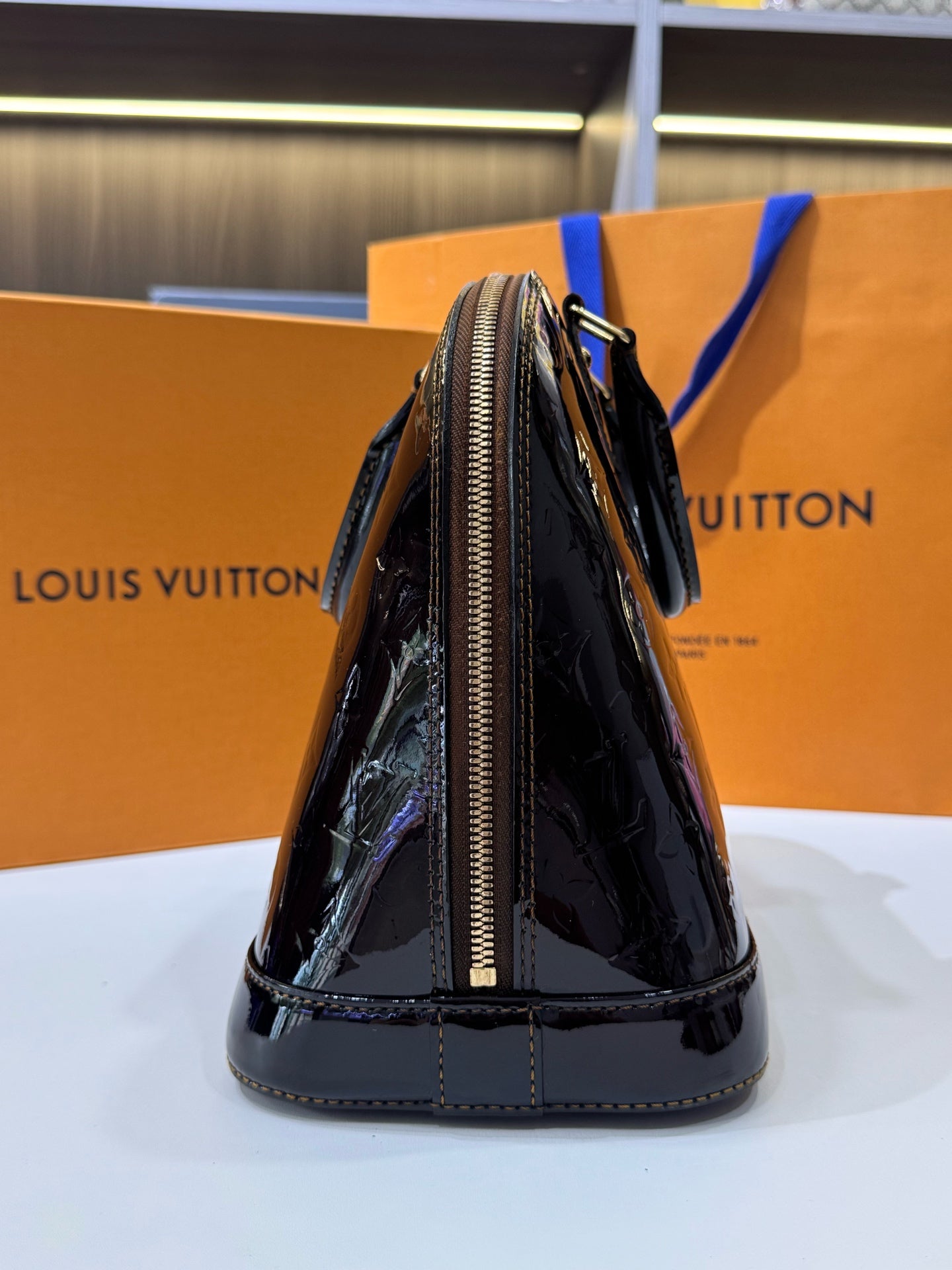 Louis Vuitton - Alma GM - Patent leather - Burgundy - (Large)