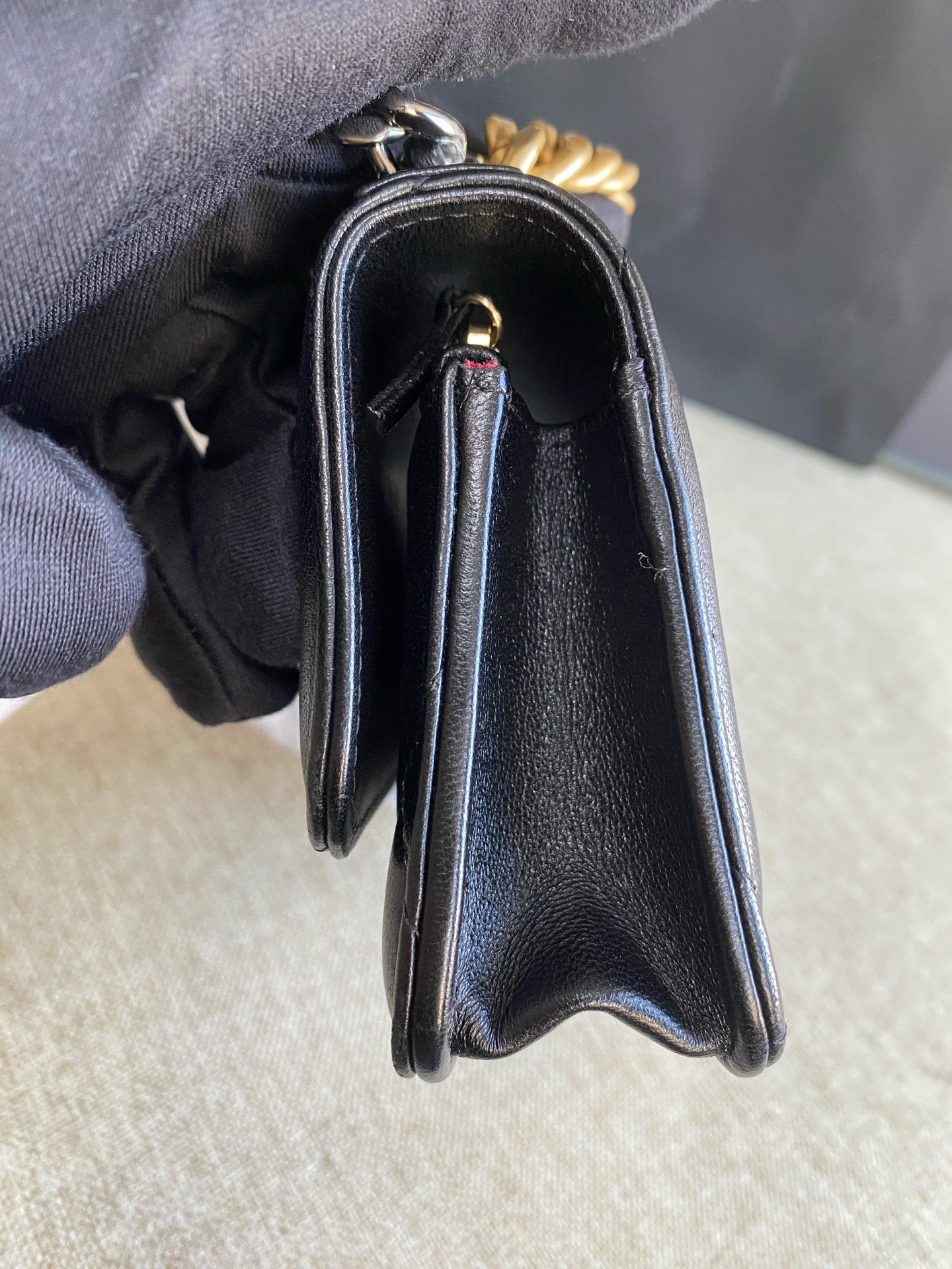 Chanel - 19 Wallet On Chain (WOC) - Lambskin leather - Black - (mini)