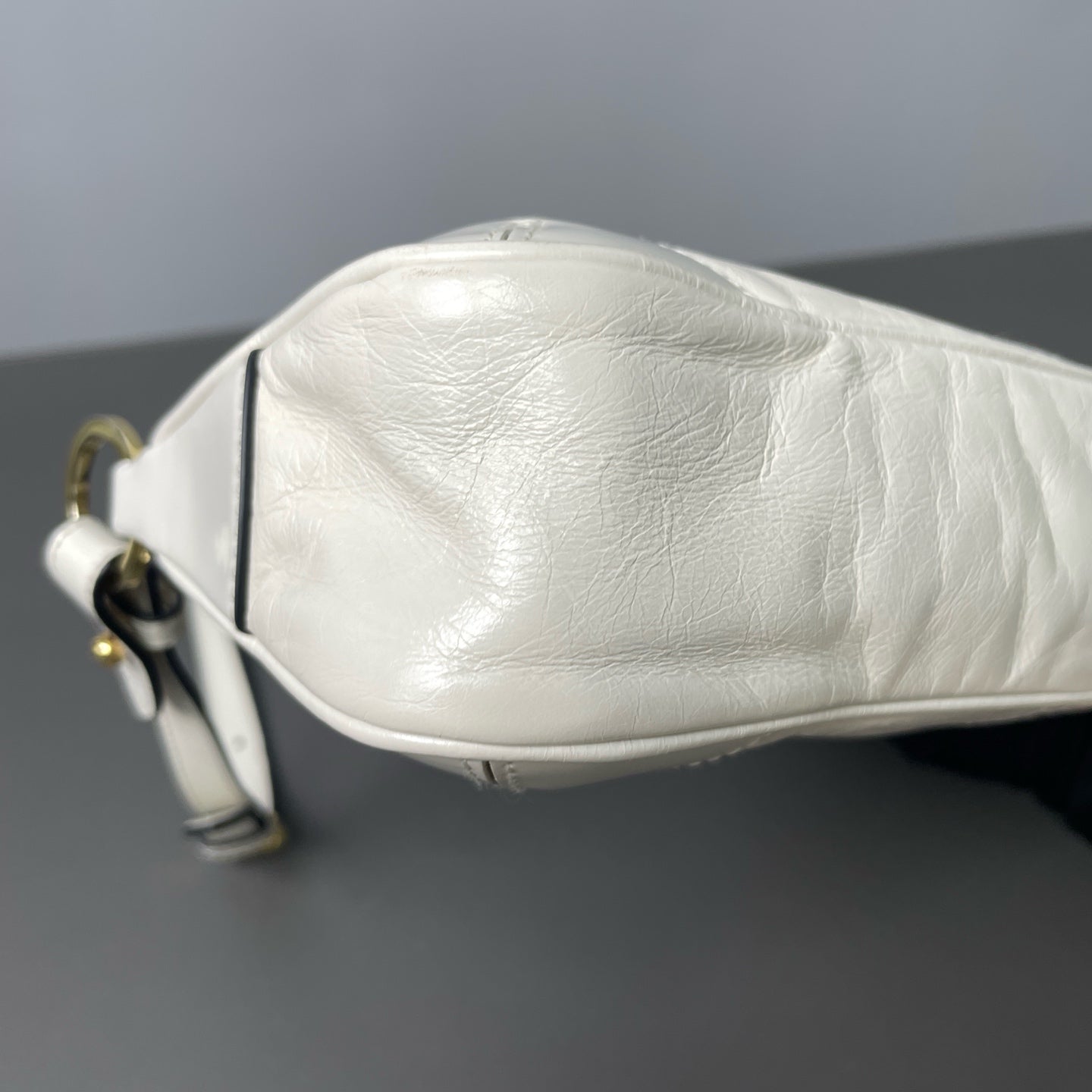Prada - Re-Edition 2002 - Waxed leather - White - (mini)