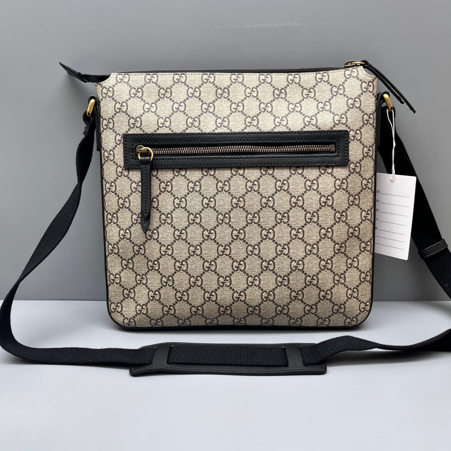 Gucci - GG Supreme Tiger Head Messenger Bag - Coated canvas with leather trim - Beige with multicolour tiger print and black trim - (medium)