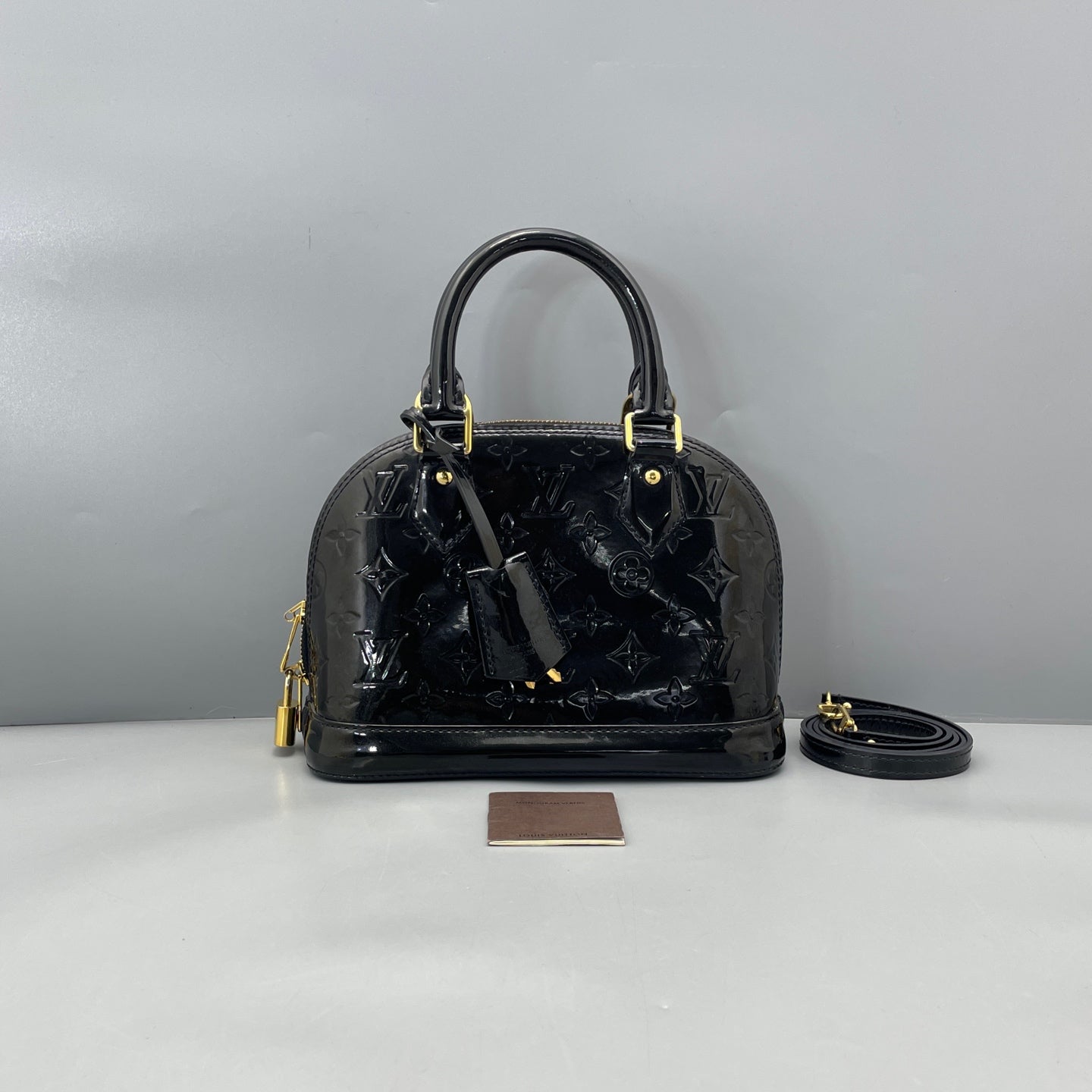 Louis Vuitton - Alma BB - Patent leather - Black - (mini)