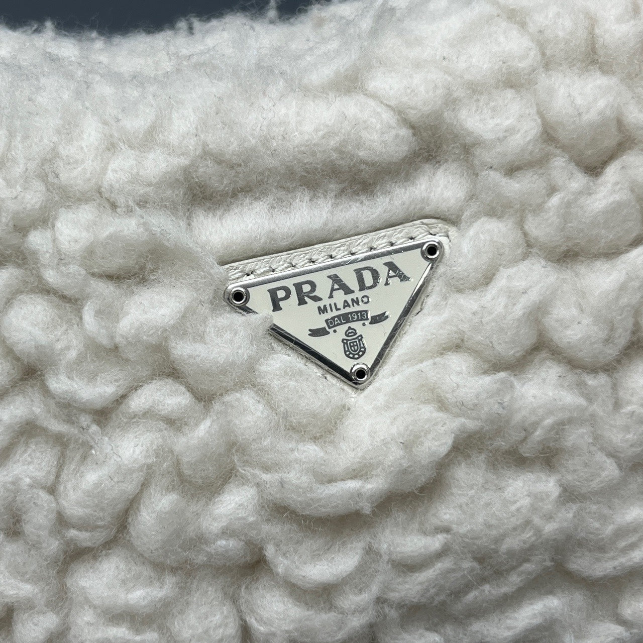Prada - Re-Edition 2005 Hobo - Faux fur - White - (small)