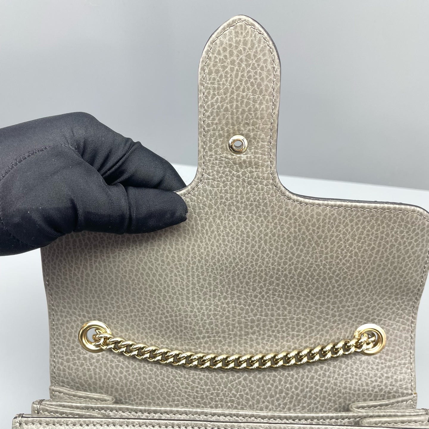 Gucci - Interlocking G Accordion Shoulder Bag - Grained leather - Grey with Gold-Tone Hardware - (small)