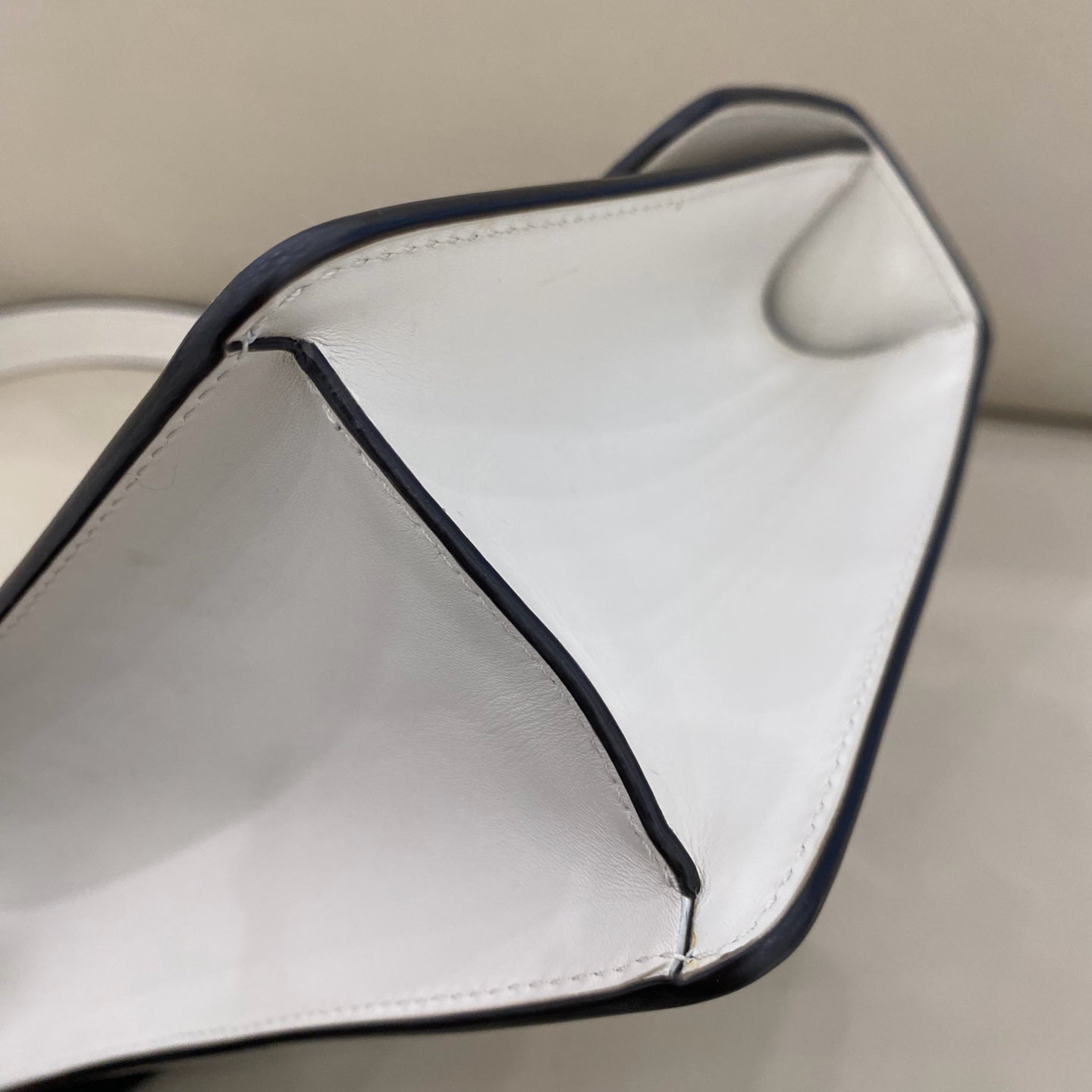 Gucci - Sylvie - Leather - White - (medium)