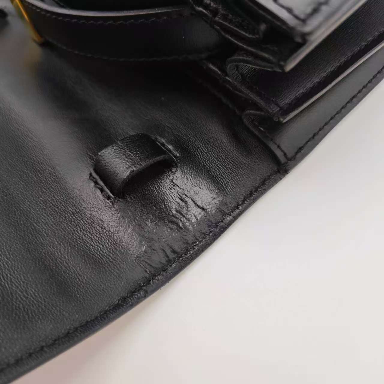 Celine - Classic Box Bag Small (Tofu Bag) - Calfskin leather - Black - (small)