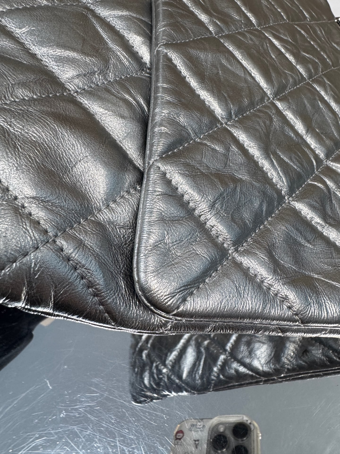 Chanel - Large Flap Bag - Aged calfskin leather - Silver - (Medium)