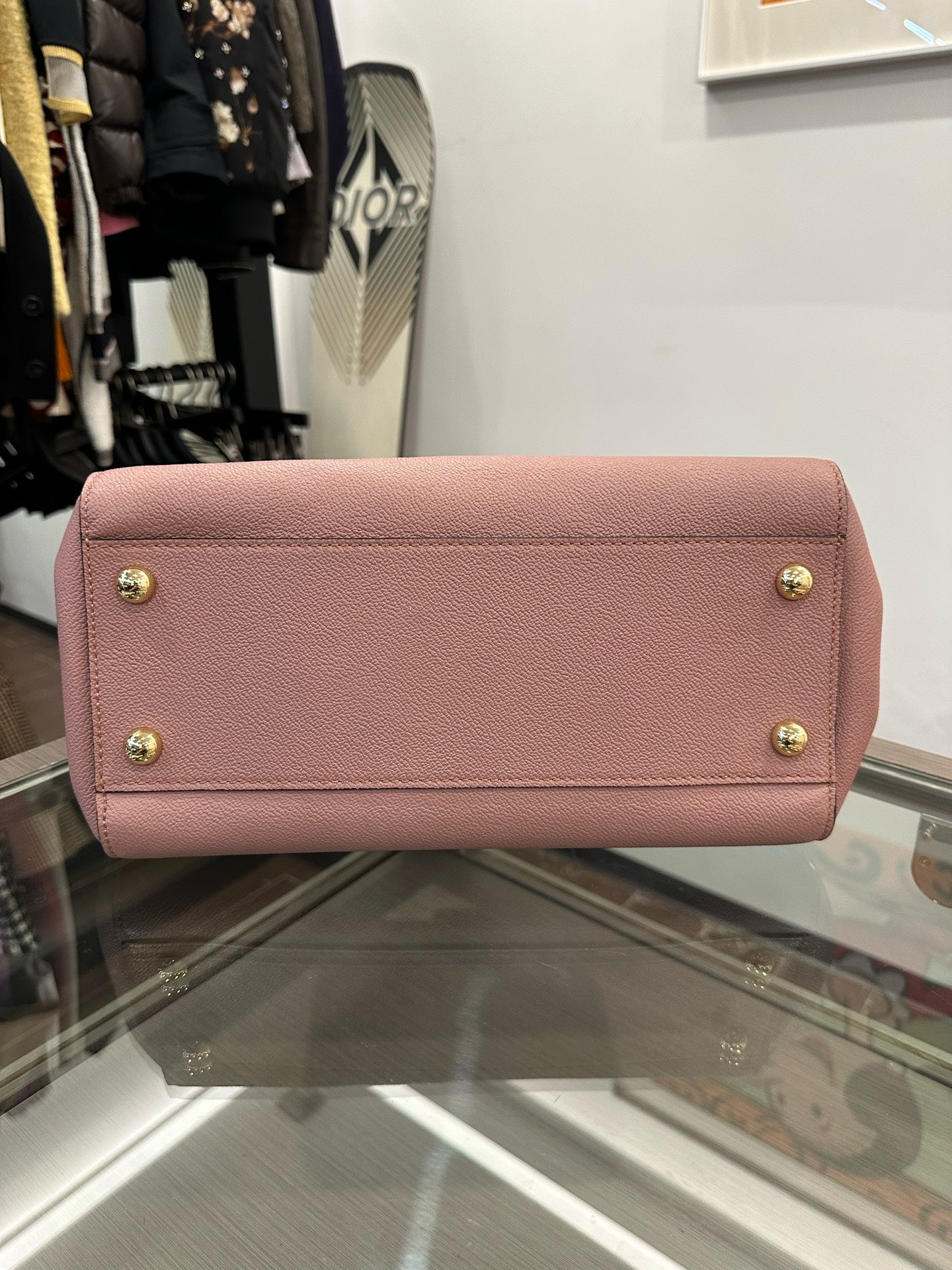 Burberry - The Buckle - Grained calfskin leather - Pink - (medium)