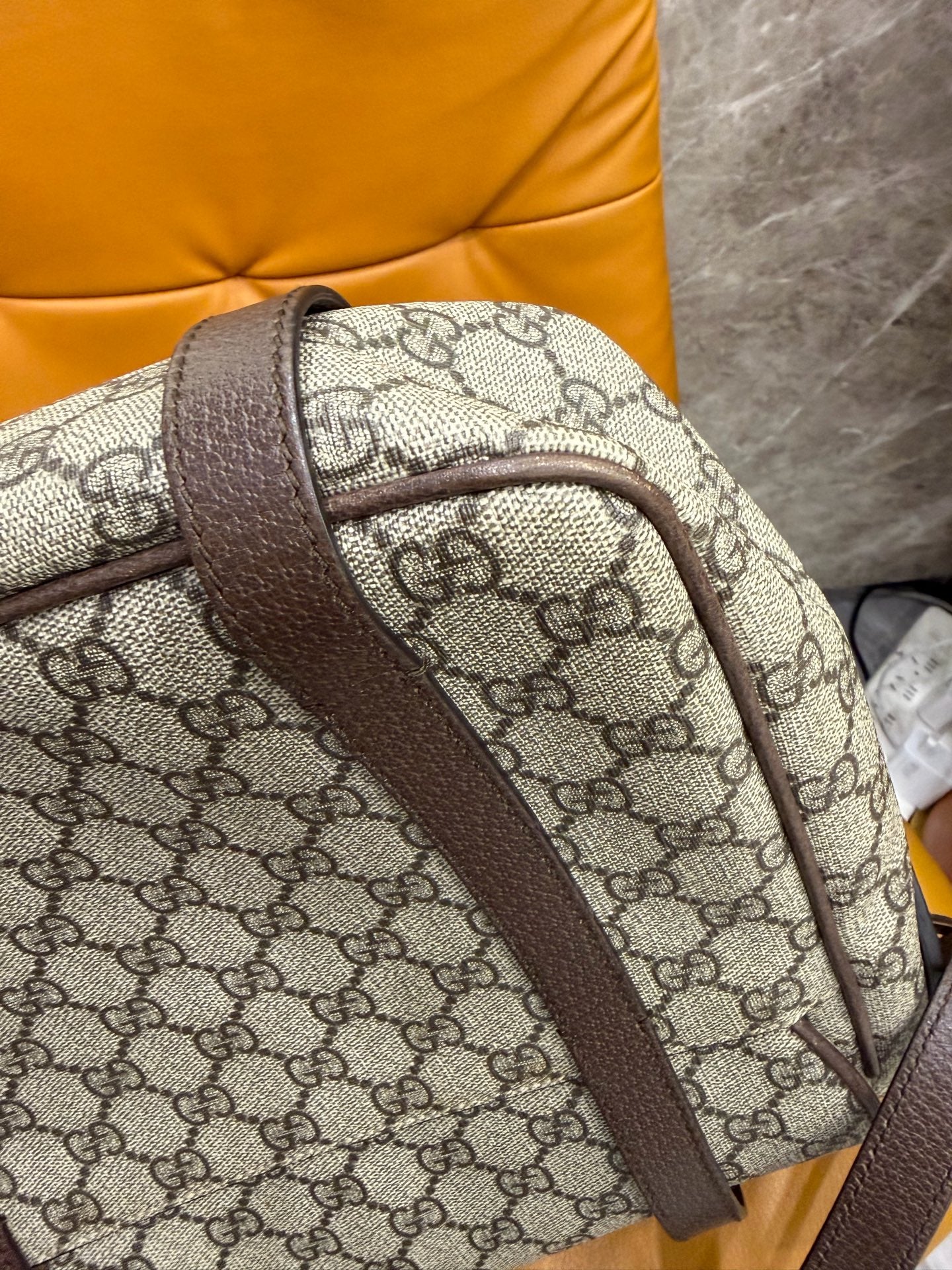 Gucci - Retro GG Messenger Bag - GG Supreme canvas with leather trim - Beige and Brown - (medium)
