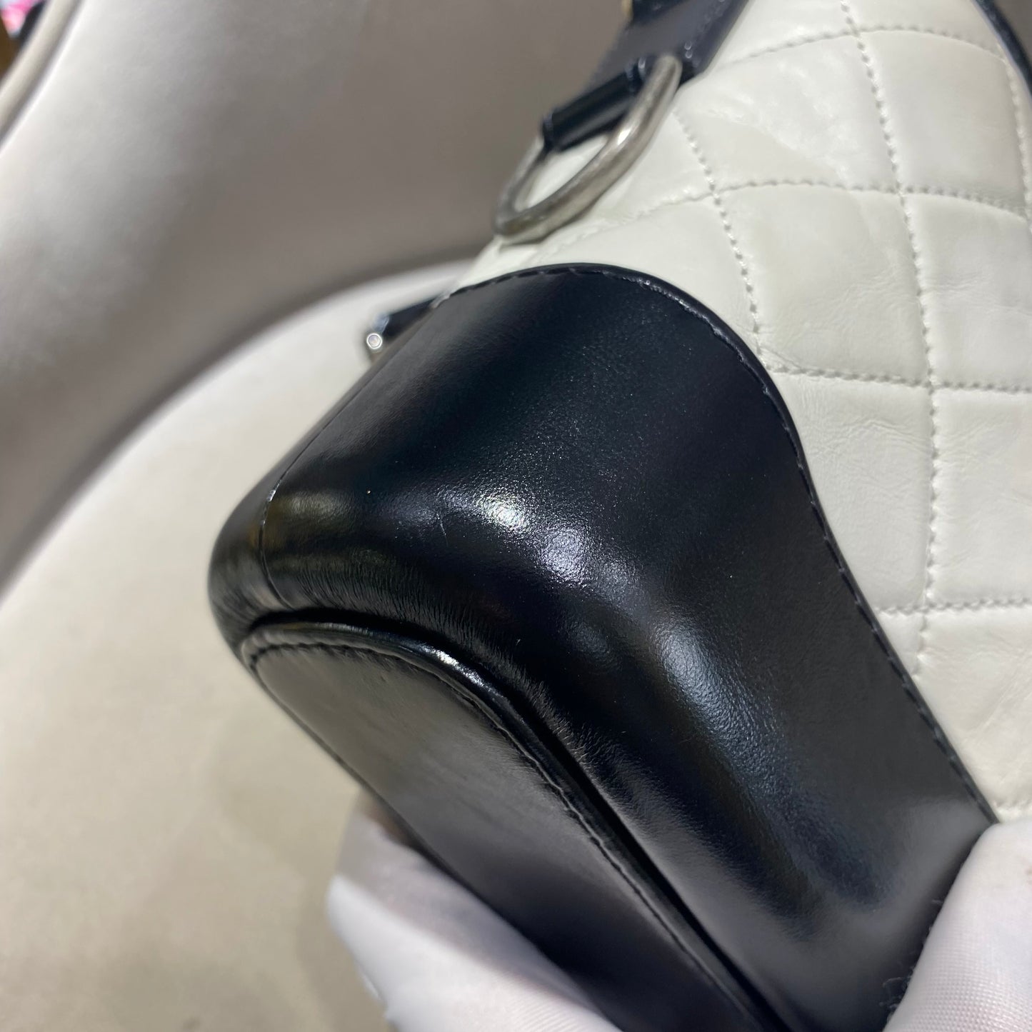 Chanel - Gabrielle Hobo - Calfskin leather - Black and White - (Small)