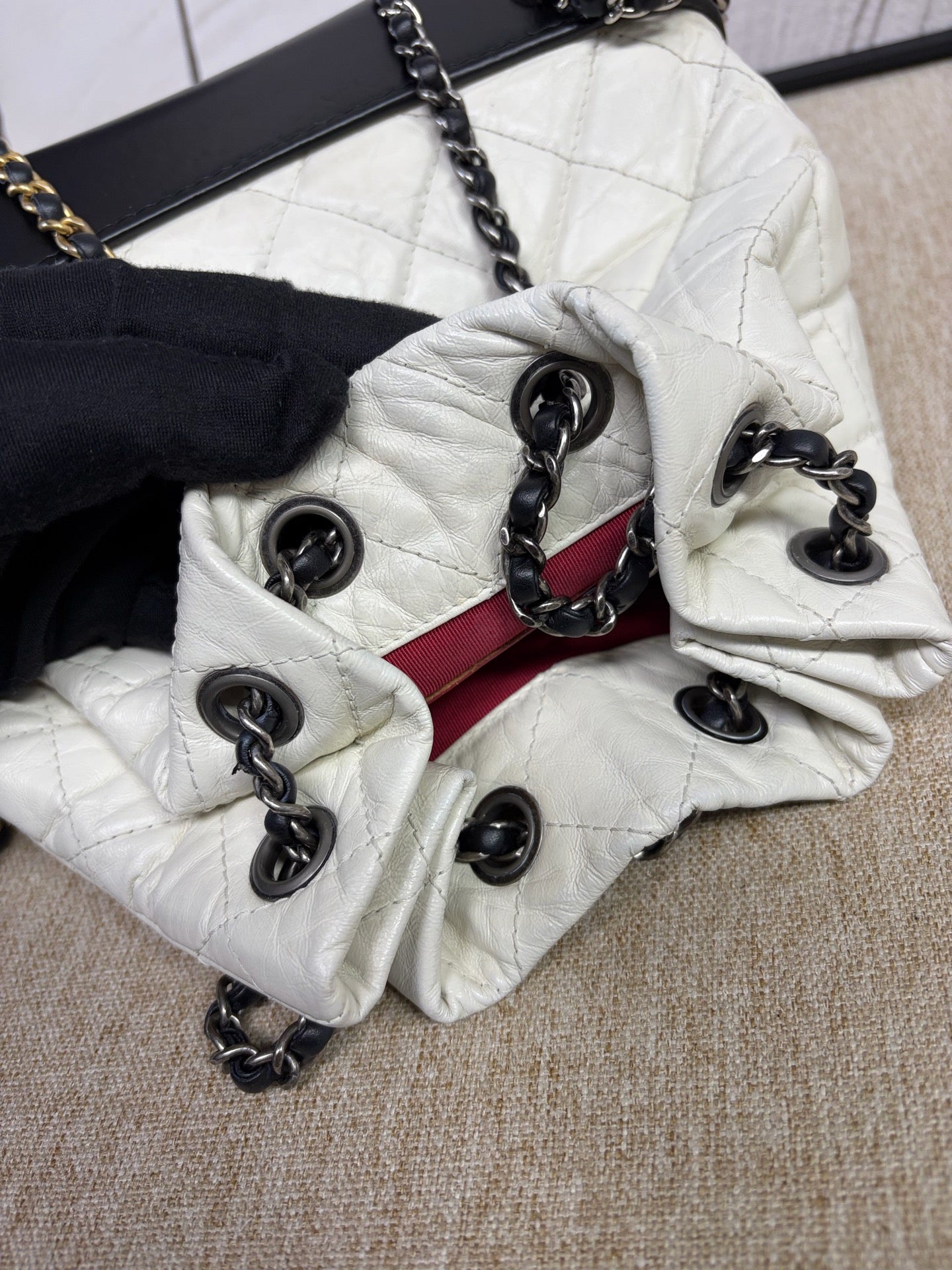 Chanel - Gabrielle Backpack - Distressed calfskin and smooth calfskin - Black and White with Silver-Tone Hardware - (Small)